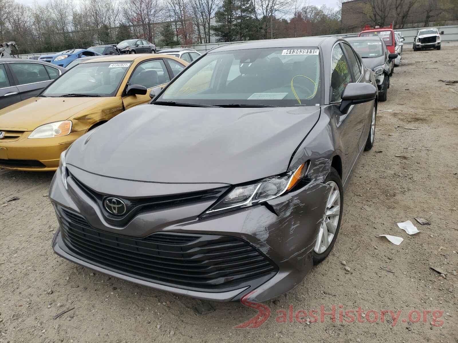 4T1B11HK2KU771116 2019 TOYOTA CAMRY