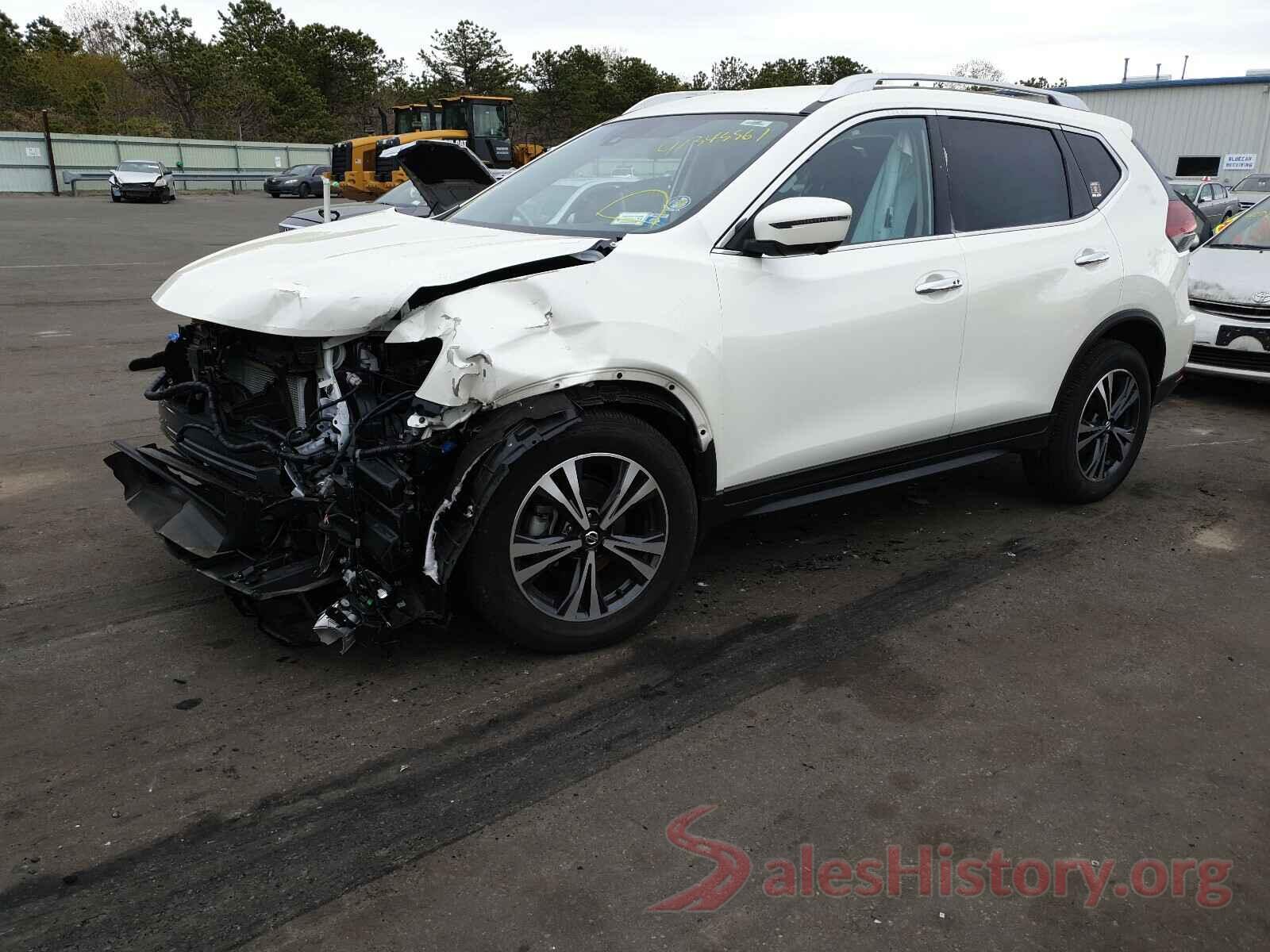 JN8AT2MV8KW399323 2019 NISSAN ROGUE