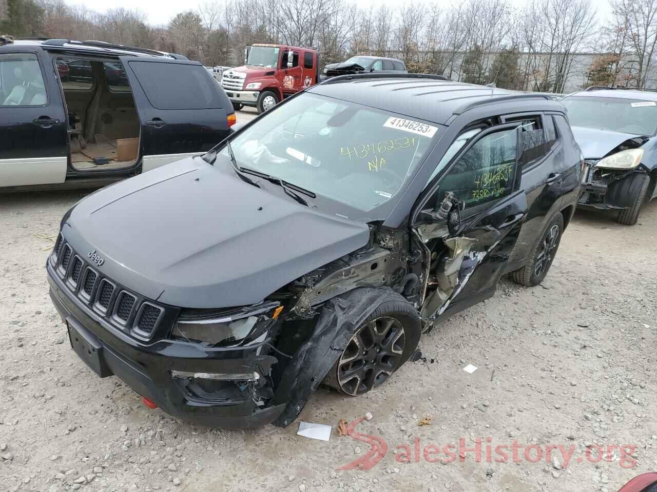 3C4NJDDB9KT795402 2019 JEEP COMPASS