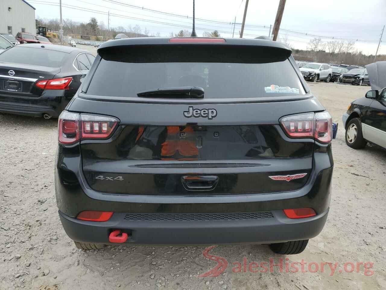 3C4NJDDB9KT795402 2019 JEEP COMPASS