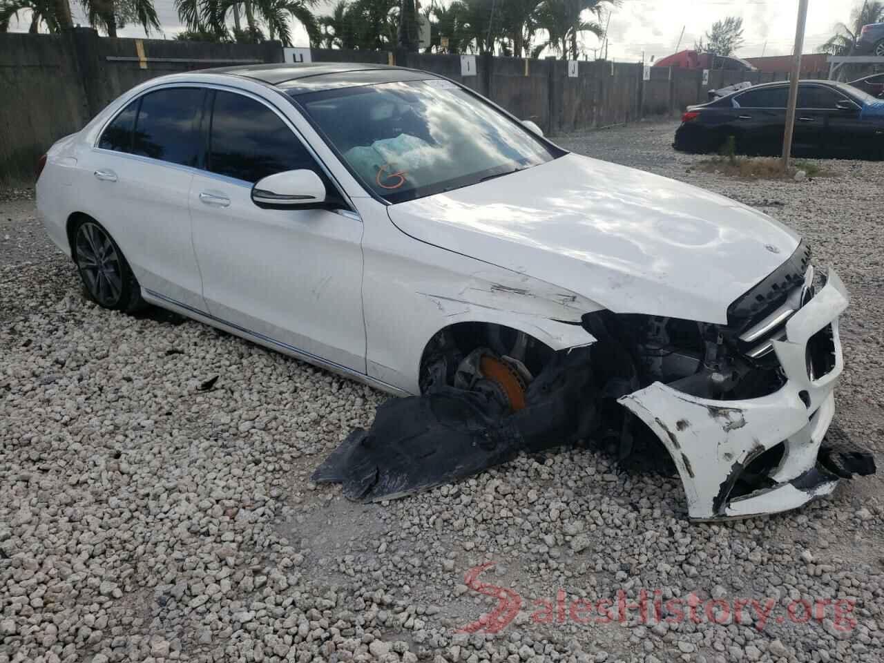 55SWF4JB5JU276157 2018 MERCEDES-BENZ C-CLASS