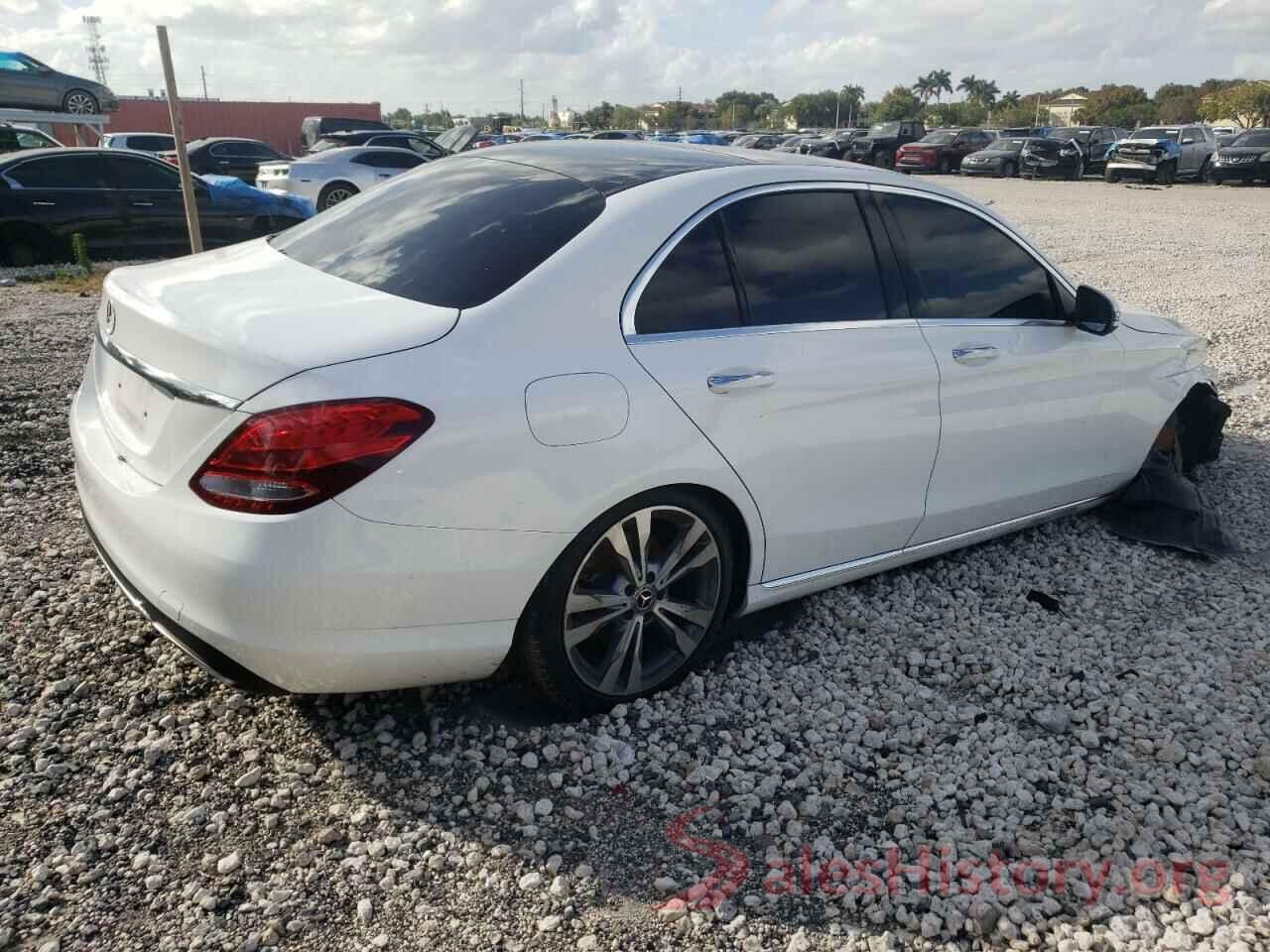 55SWF4JB5JU276157 2018 MERCEDES-BENZ C-CLASS