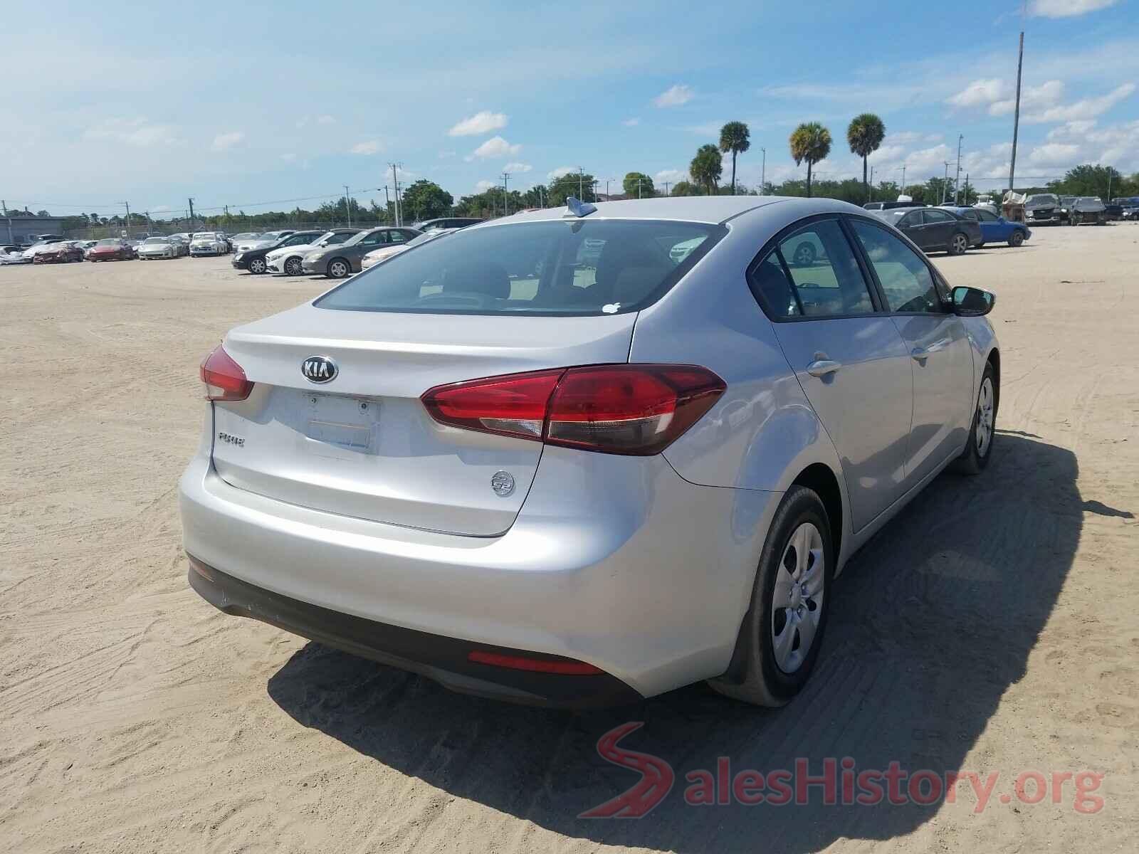 3KPFK4A7XHE022582 2017 KIA FORTE