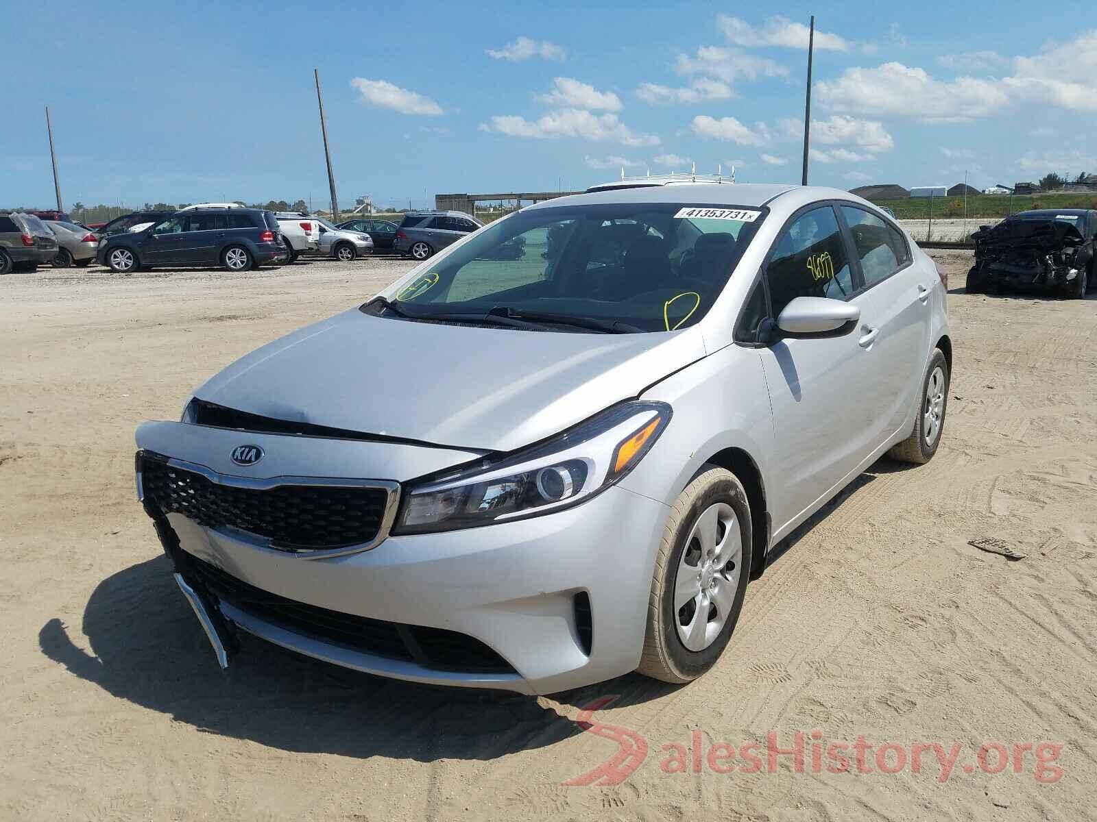 3KPFK4A7XHE022582 2017 KIA FORTE