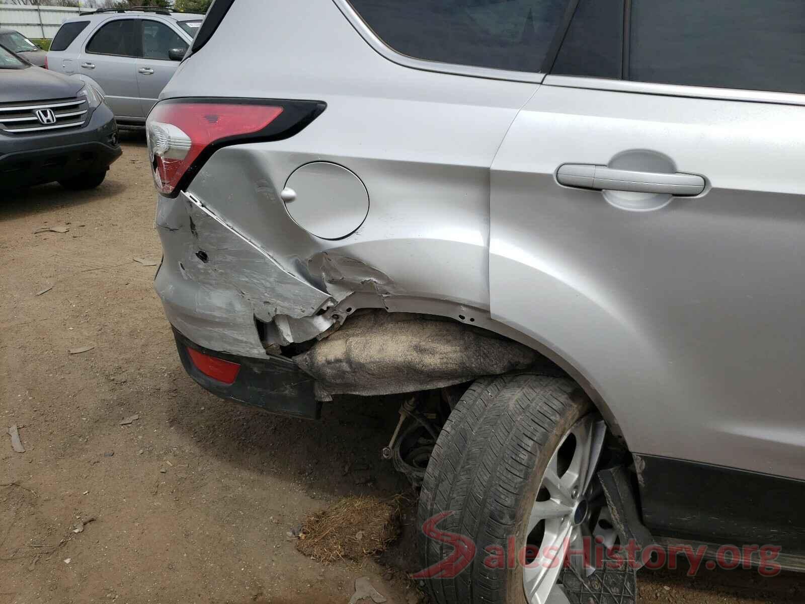 1FMCU9GD0JUA90366 2018 FORD ESCAPE