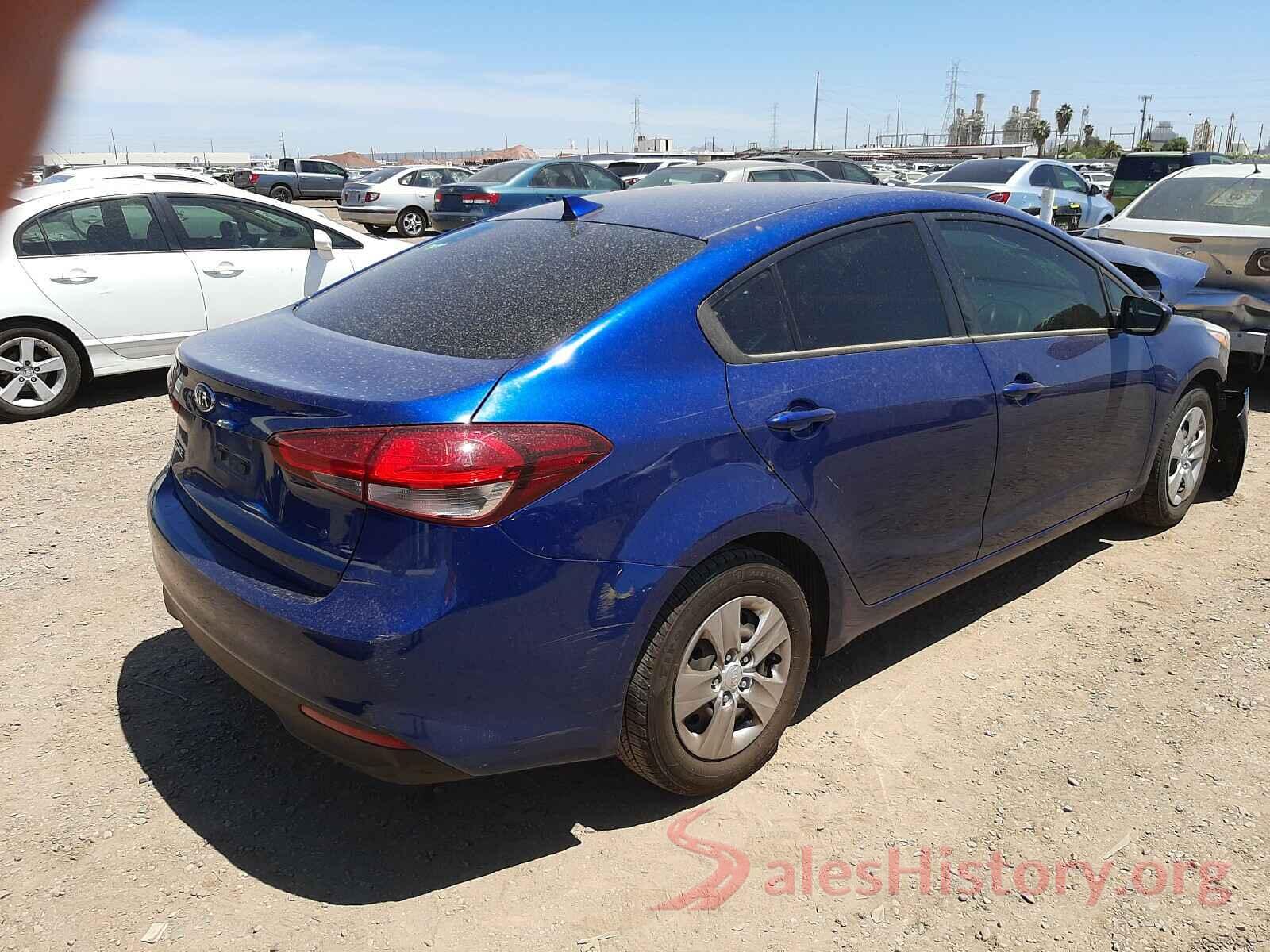 3KPFK4A7XHE161062 2017 KIA FORTE