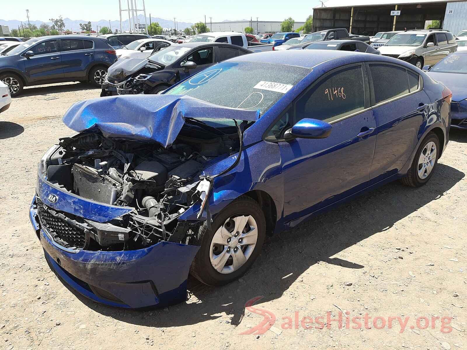 3KPFK4A7XHE161062 2017 KIA FORTE