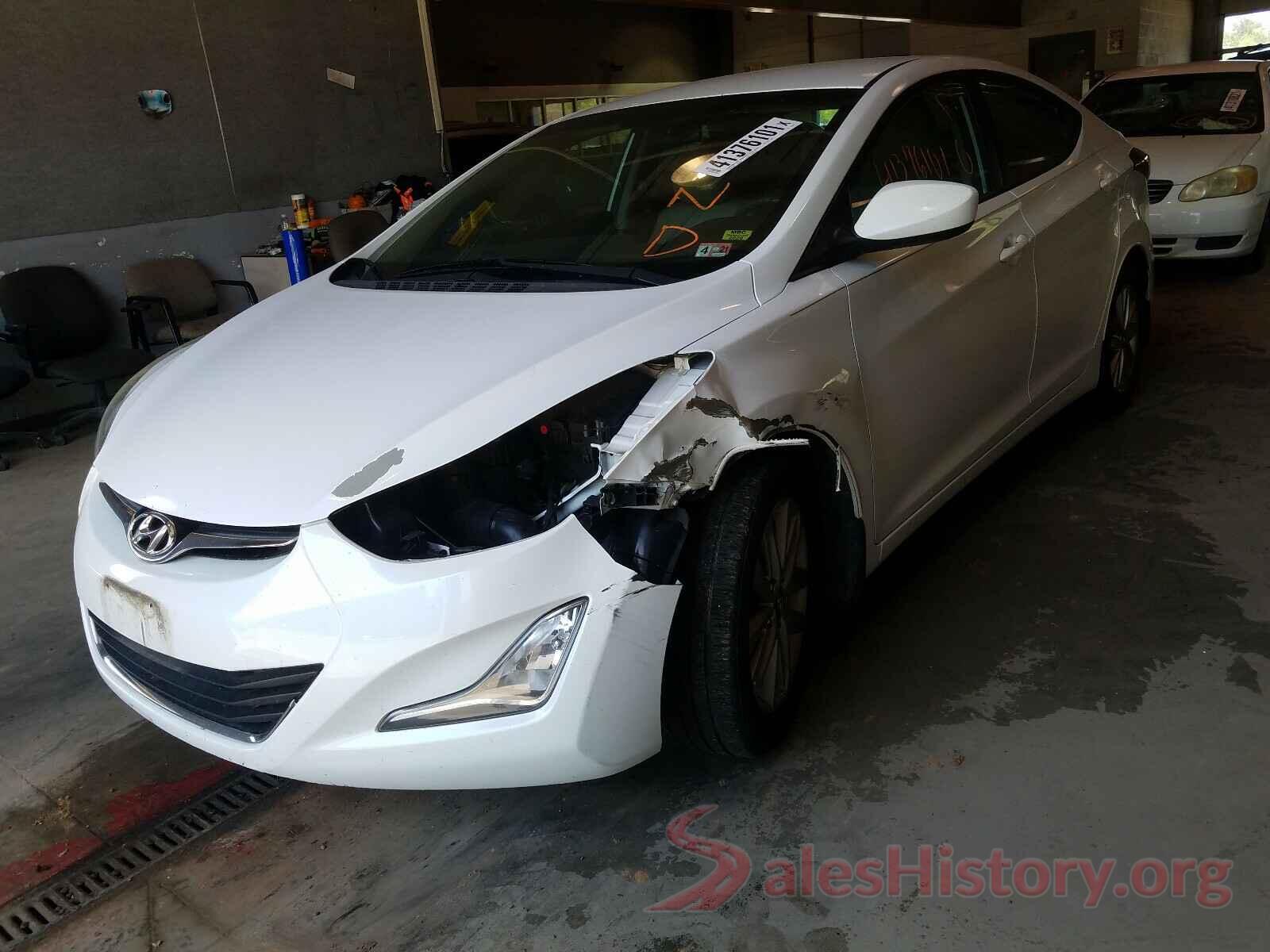 5NPDH4AE4GH653973 2016 HYUNDAI ELANTRA