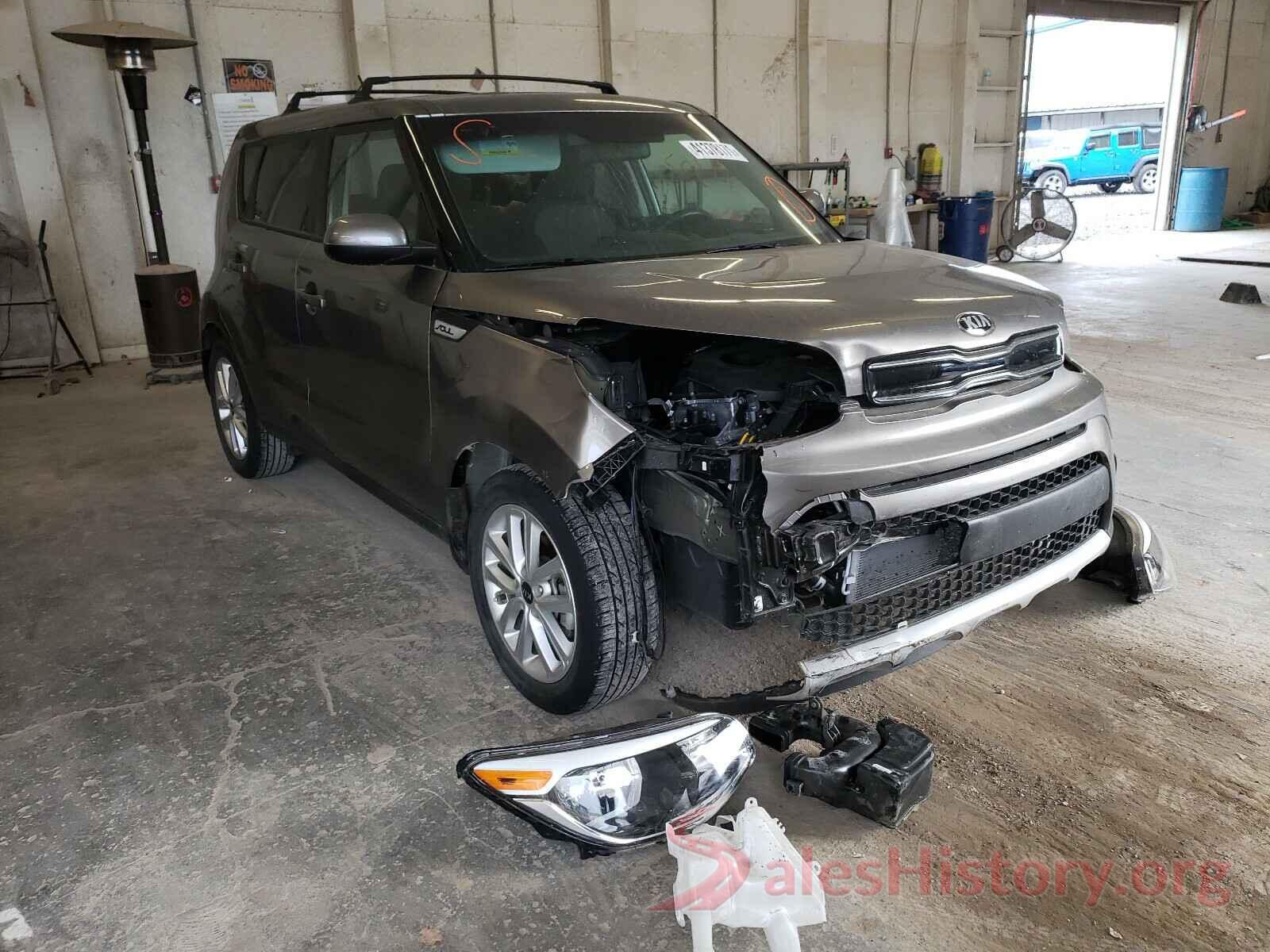 KNDJP3A56J7582724 2018 KIA SOUL