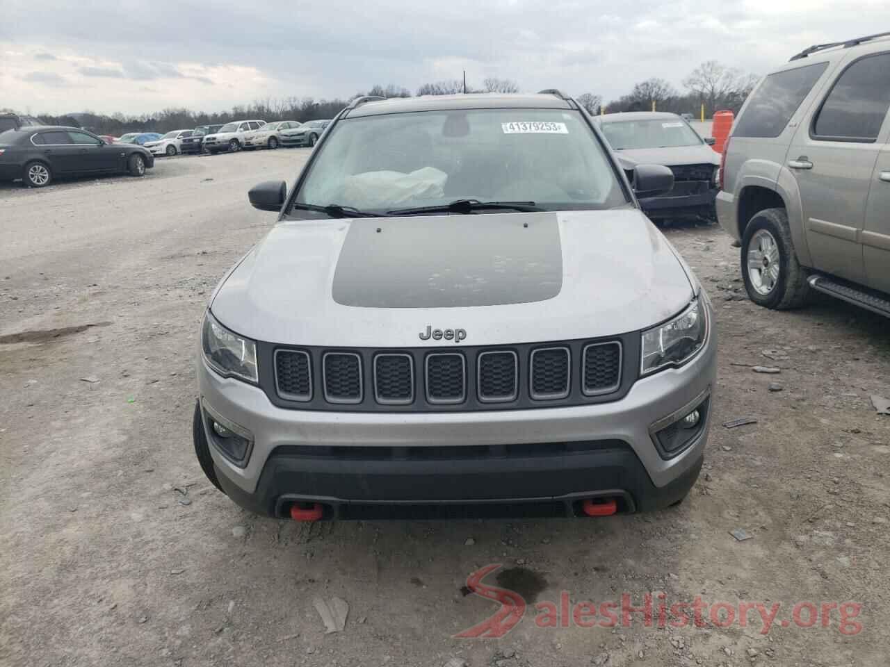 3C4NJDDB1KT627494 2019 JEEP COMPASS