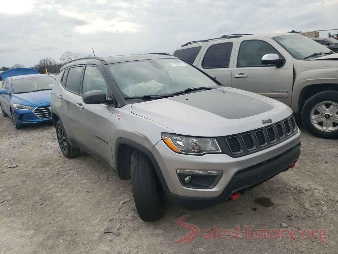 3C4NJDDB1KT627494 2019 JEEP COMPASS