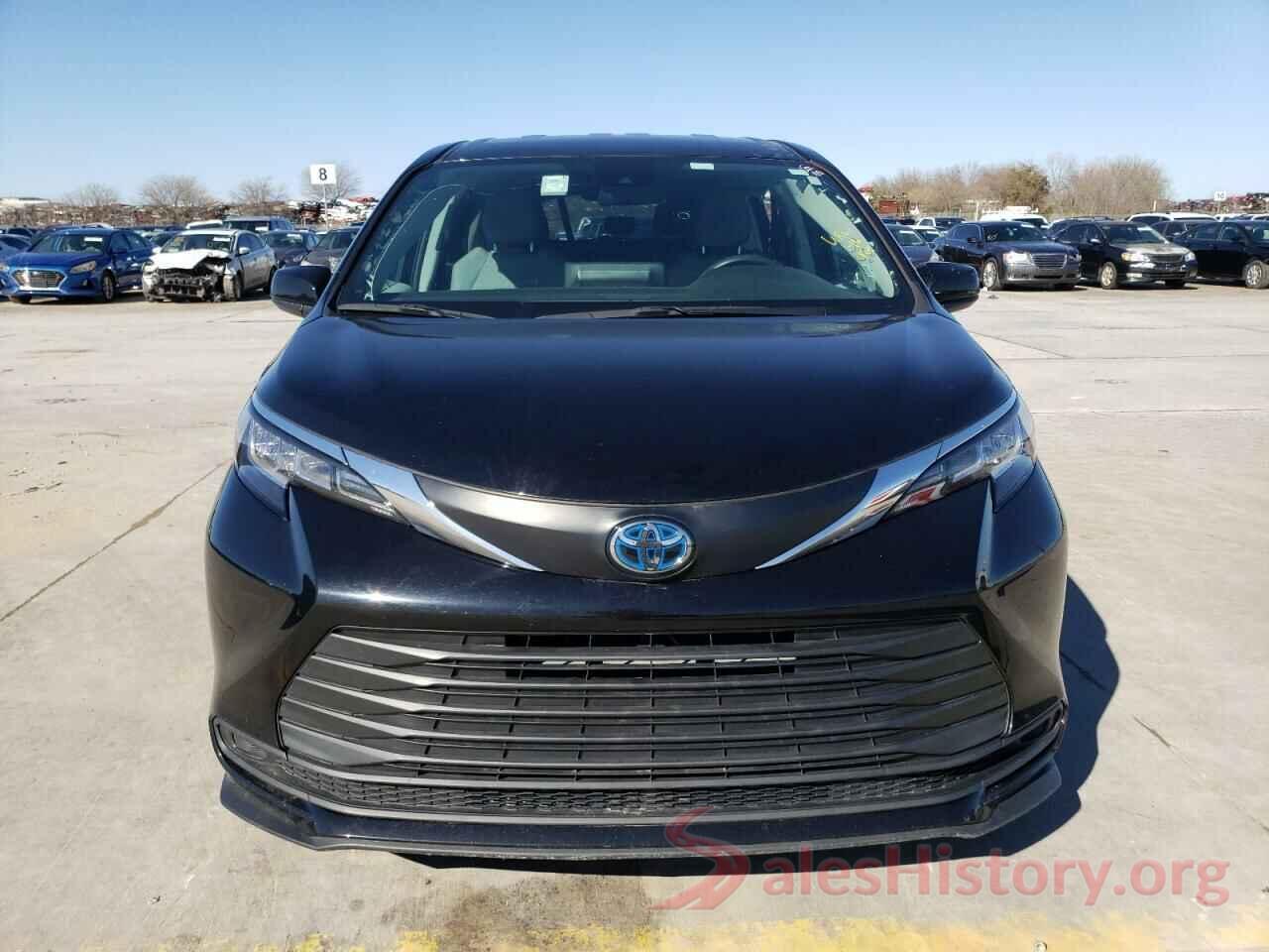 5TDKRKEC8MS047437 2021 TOYOTA SIENNA