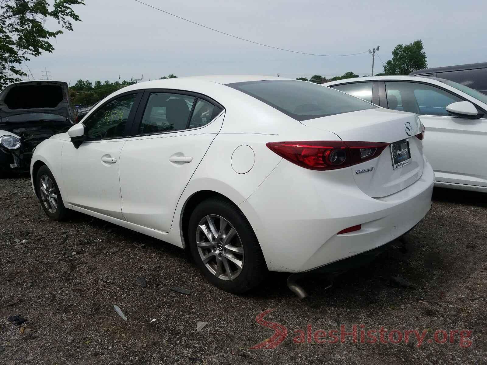 3MZBN1U79JM163233 2018 MAZDA 3