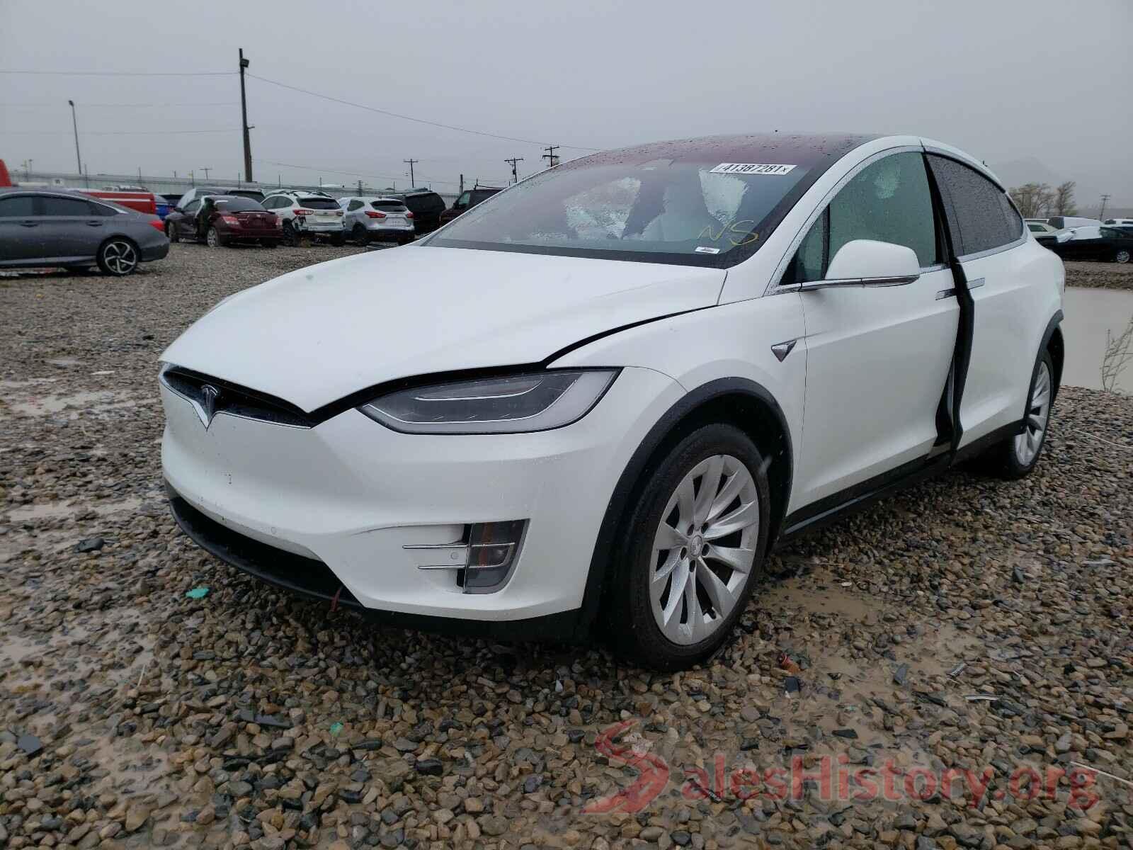 5YJXCBE2XJF090319 2018 TESLA MODEL X