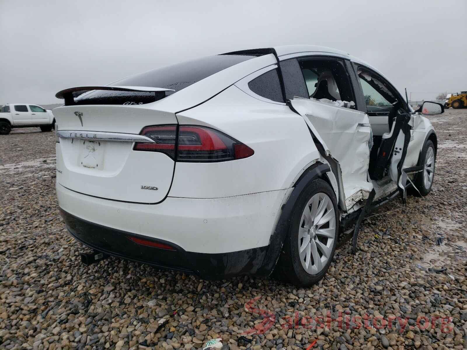 5YJXCBE2XJF090319 2018 TESLA MODEL X