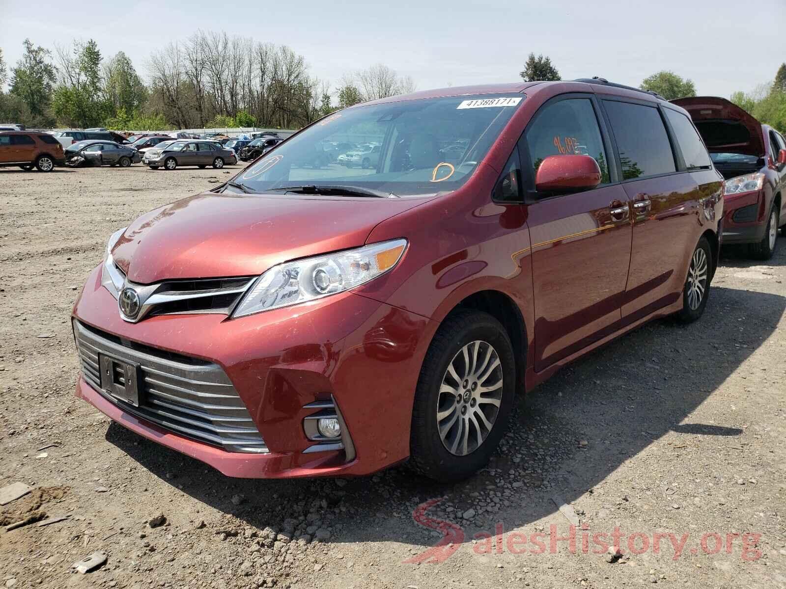 5TDYZ3DC0JS934205 2018 TOYOTA SIENNA