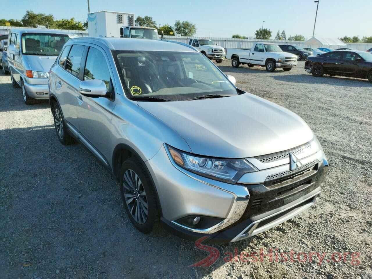 JA4AZ3A36LZ035561 2020 MITSUBISHI OUTLANDER