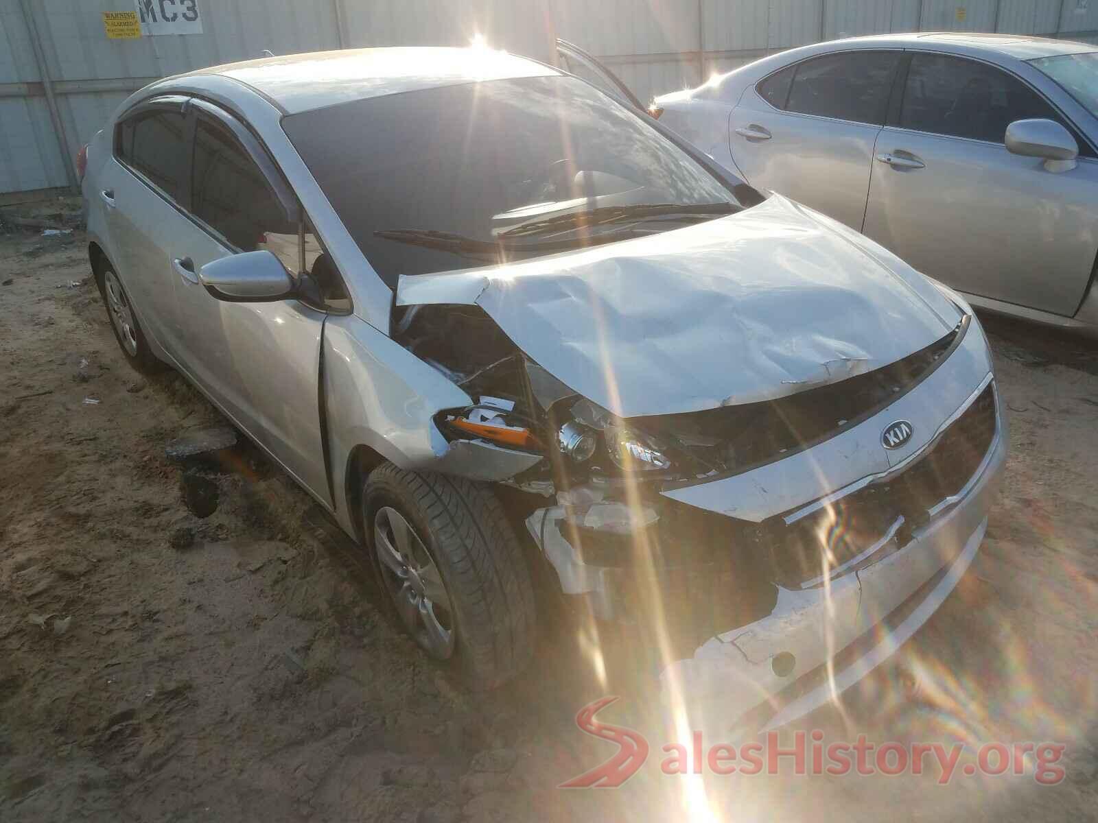 3KPFK4A74HE029379 2017 KIA FORTE