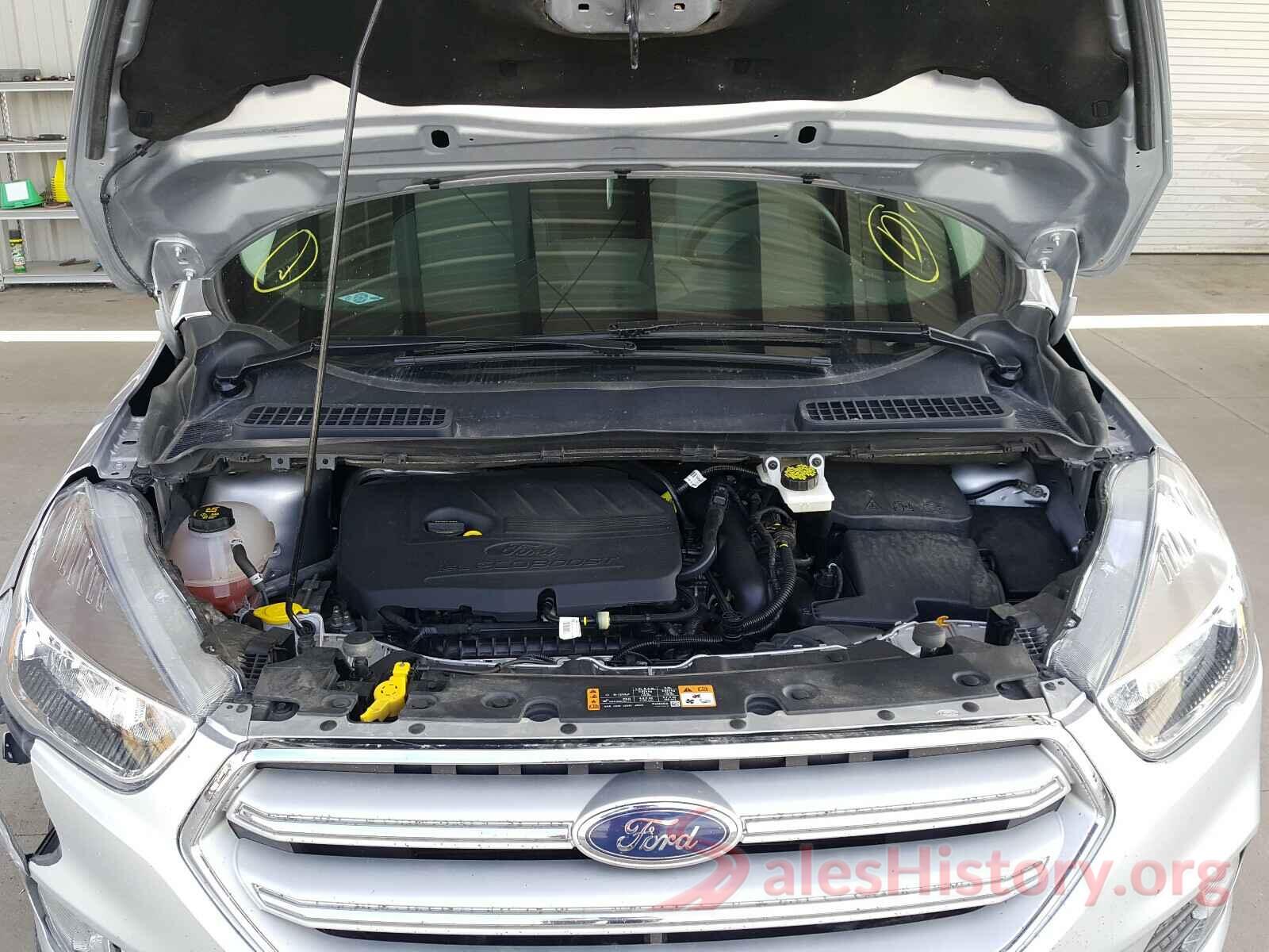 1FMCU9GD2JUC70447 2018 FORD ESCAPE