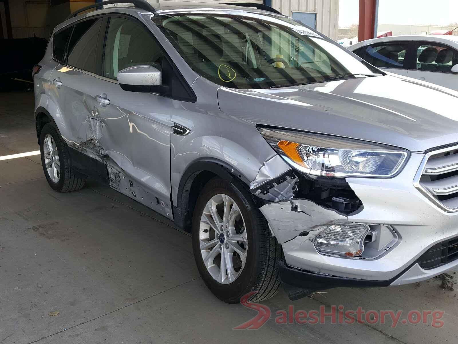 1FMCU9GD2JUC70447 2018 FORD ESCAPE