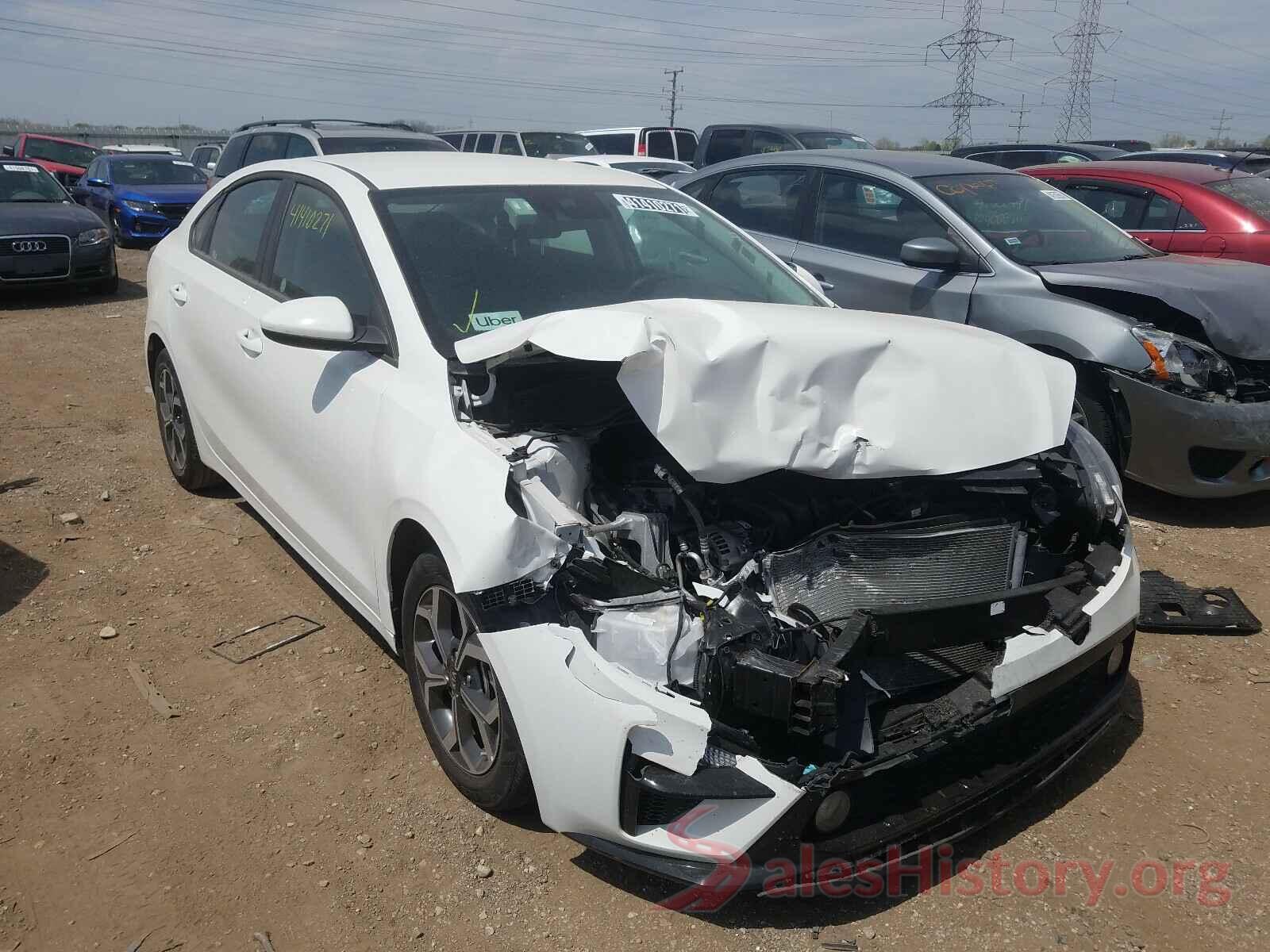 3KPF24AD1KE111907 2019 KIA FORTE