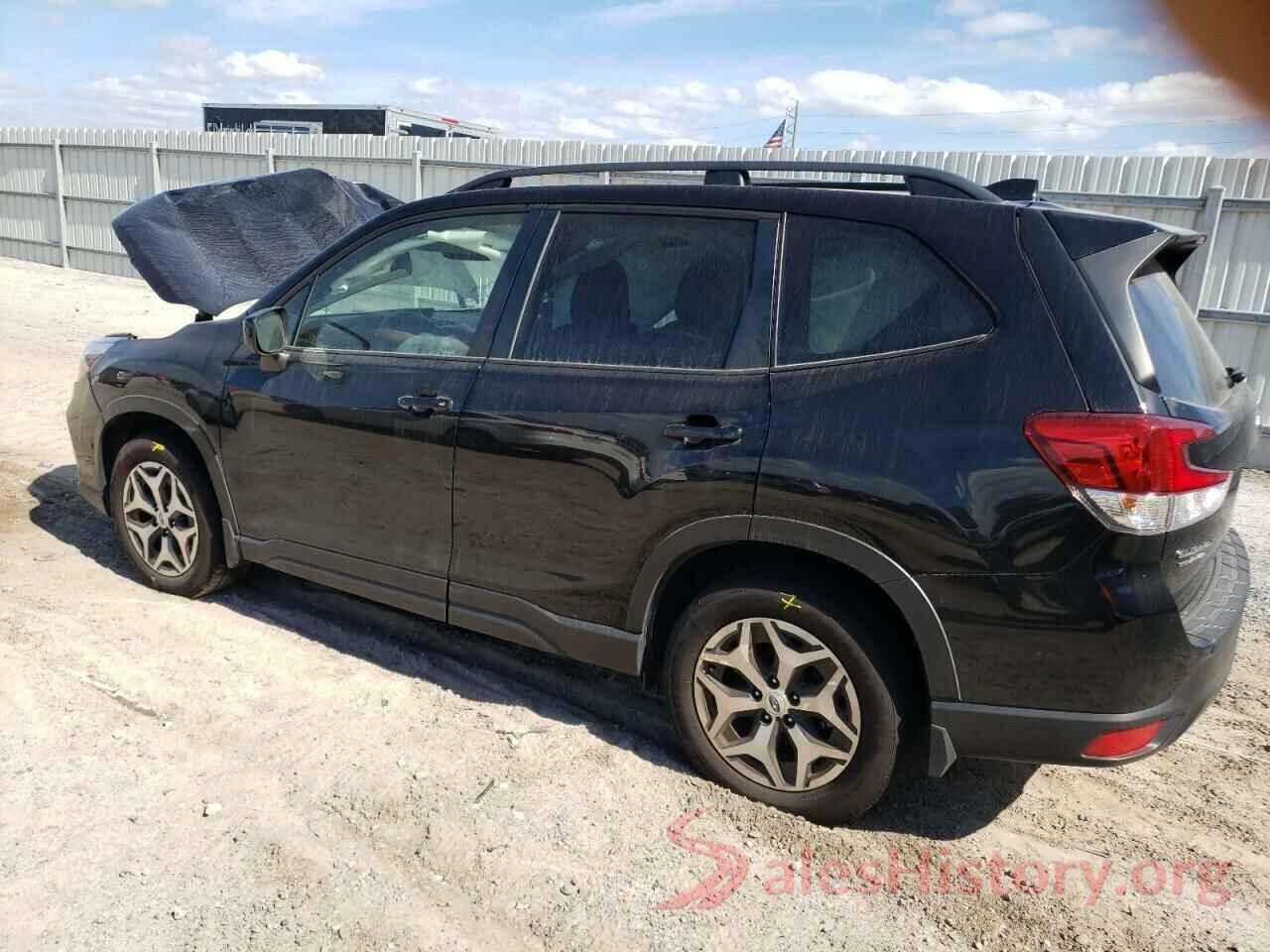 JF2SKAJC3MH520994 2021 SUBARU FORESTER