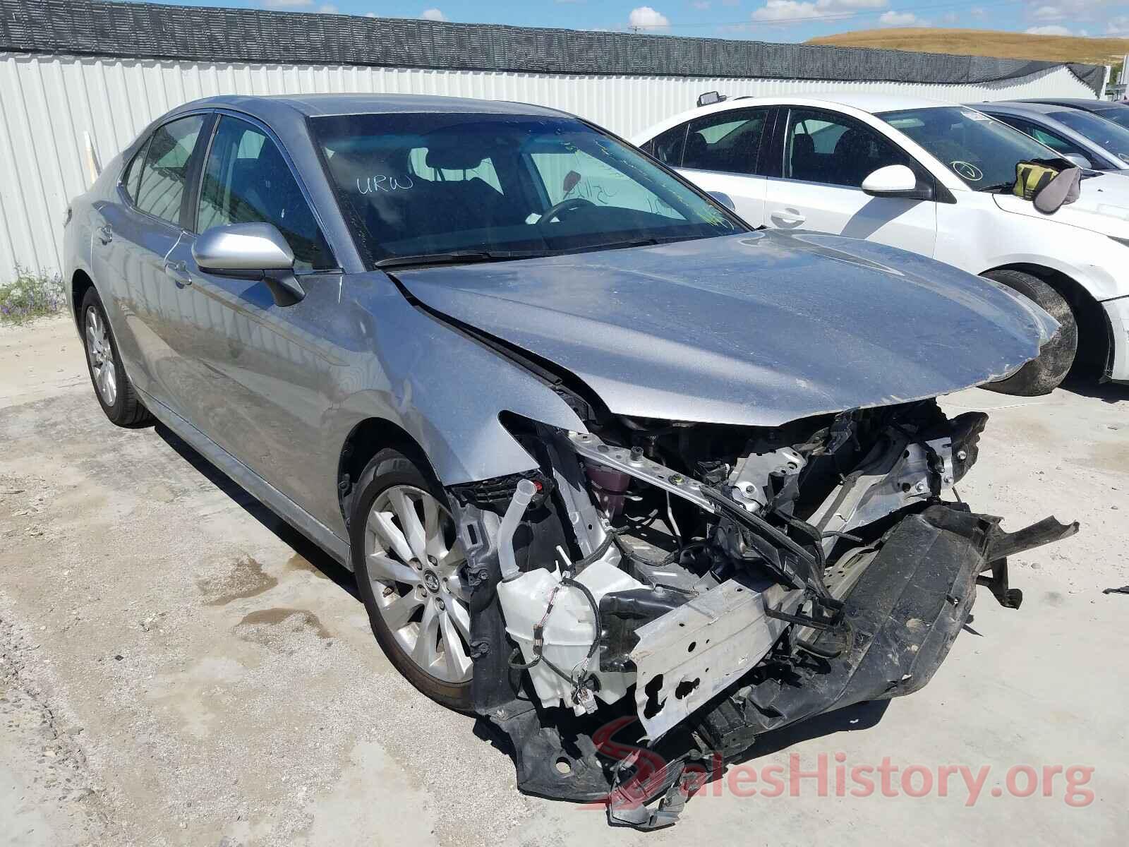 4T1B11HK3KU758844 2019 TOYOTA CAMRY