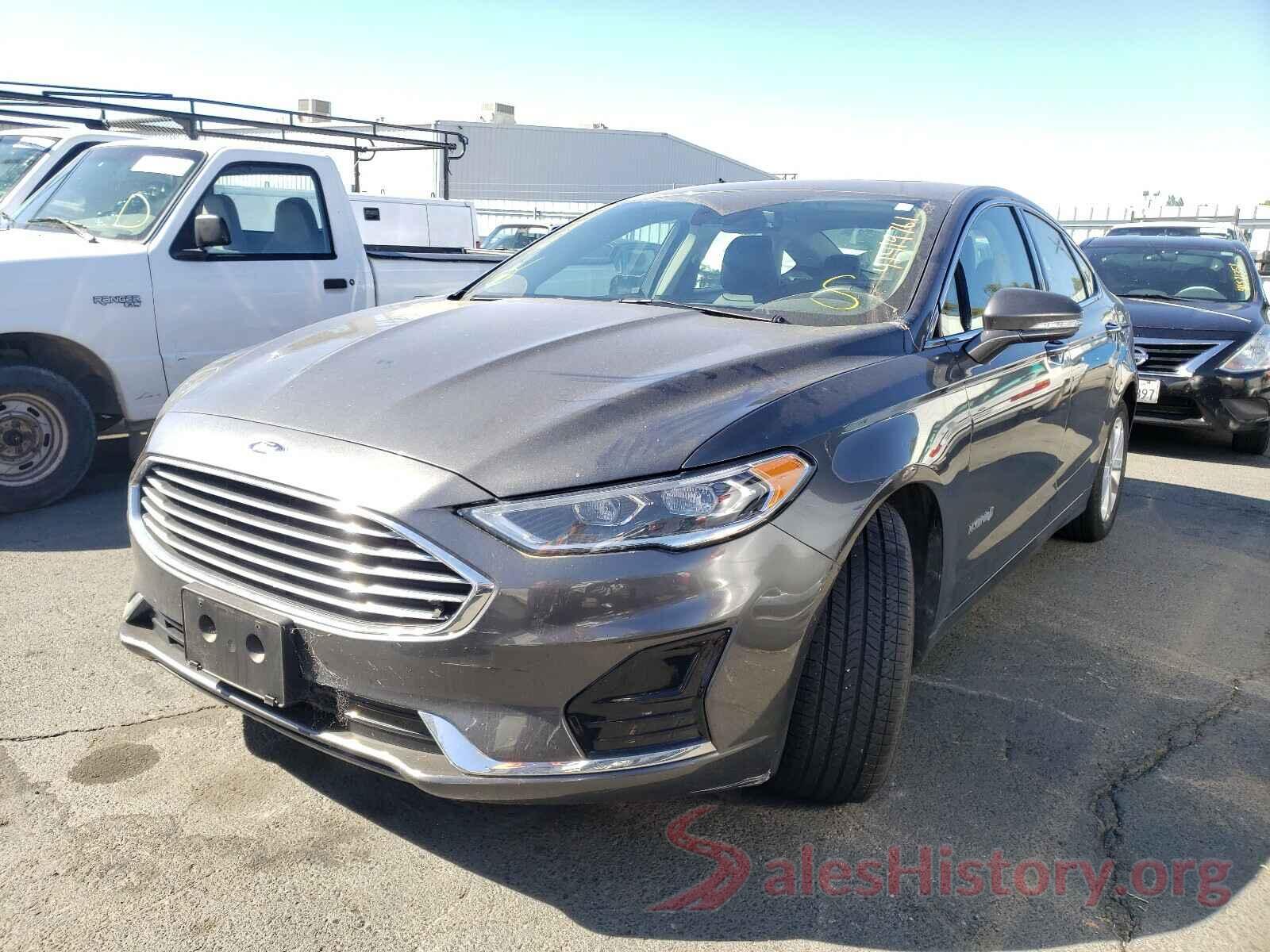 3FA6P0MU9KR135988 2019 FORD FUSION