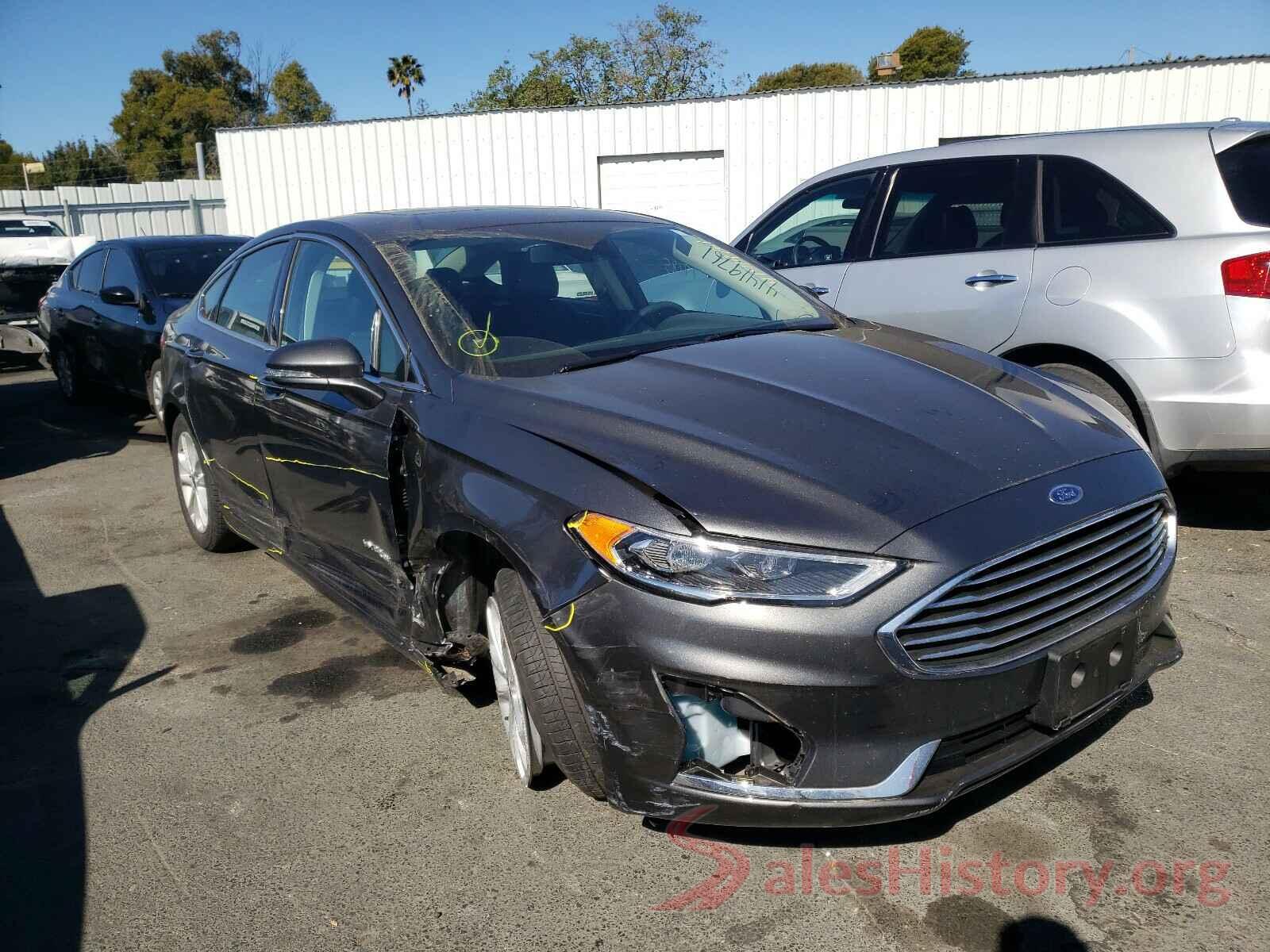 3FA6P0MU9KR135988 2019 FORD FUSION