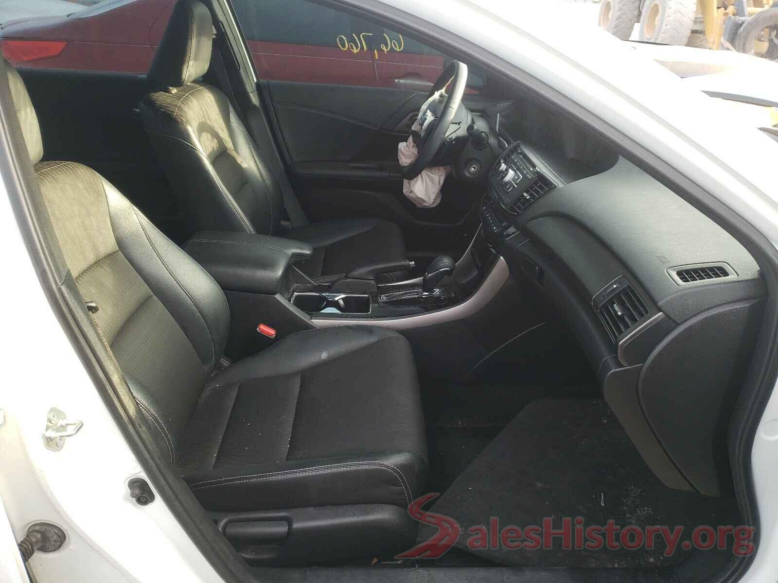 1HGCR2F58HA051996 2017 HONDA ACCORD