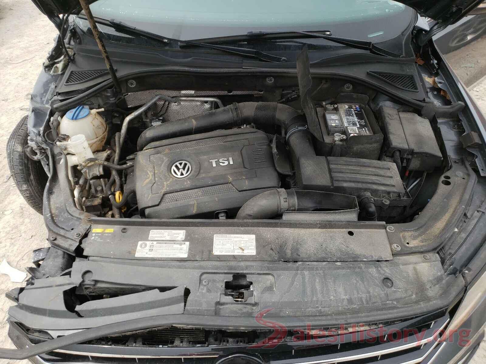 1VWAT7A37HC048230 2017 VOLKSWAGEN PASSAT