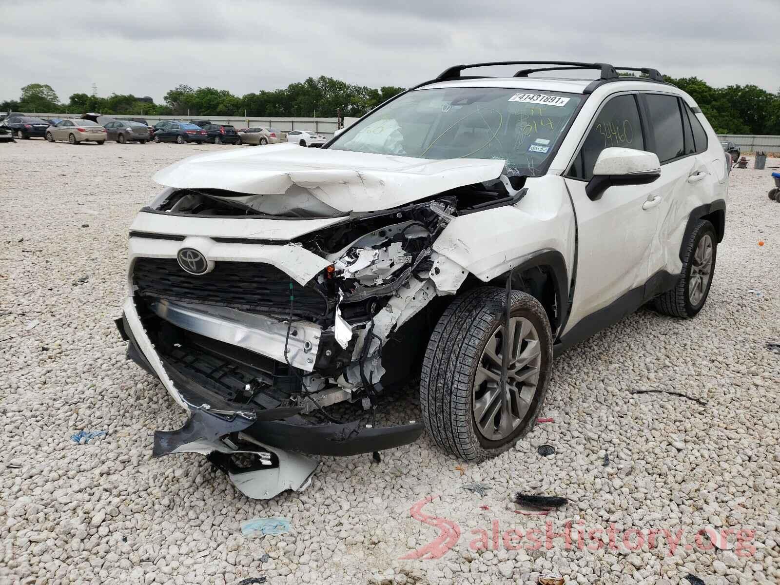 JTMC1RFV3KD511814 2019 TOYOTA RAV4