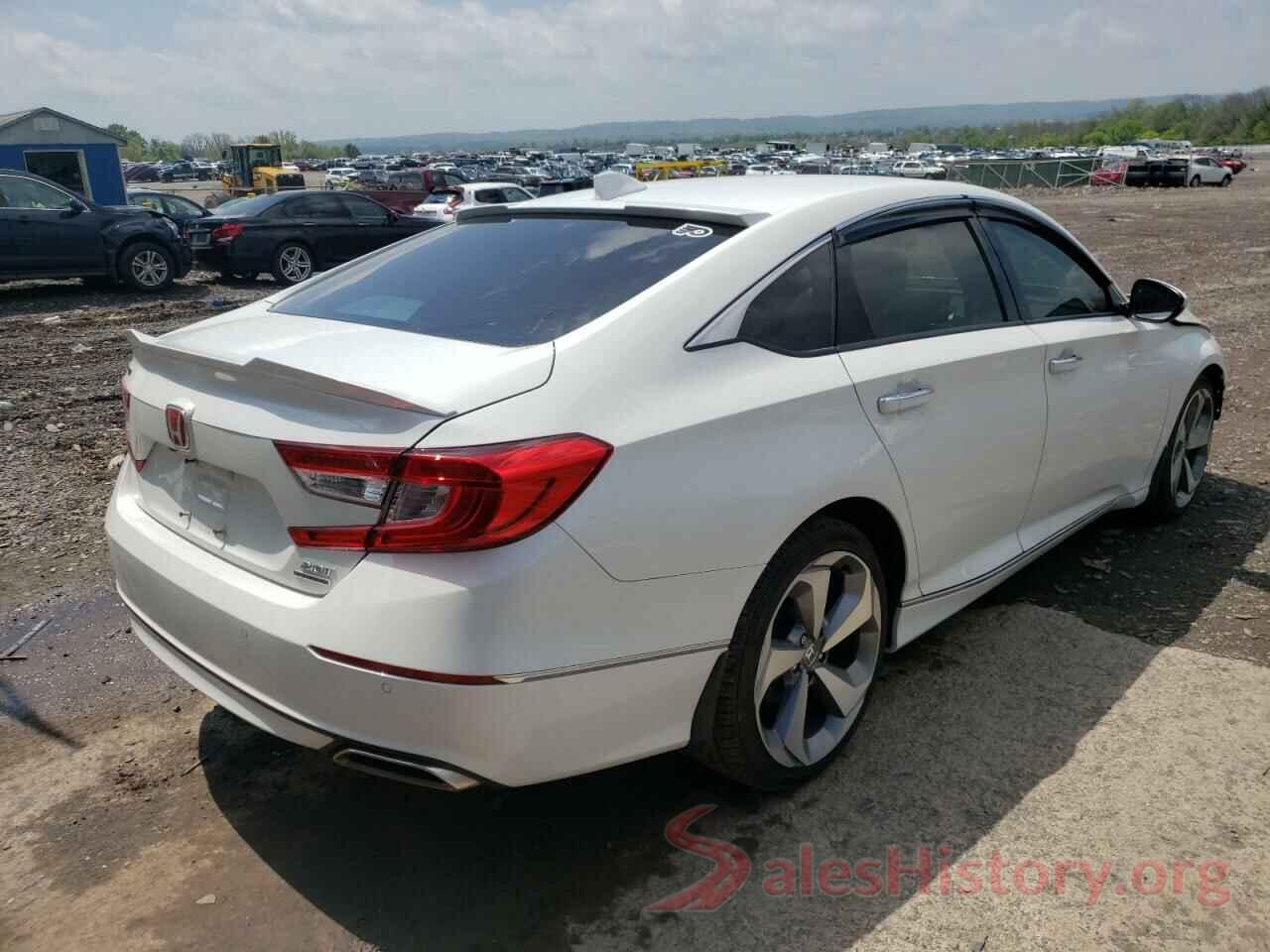 1HGCV2F93JA017209 2018 HONDA ACCORD