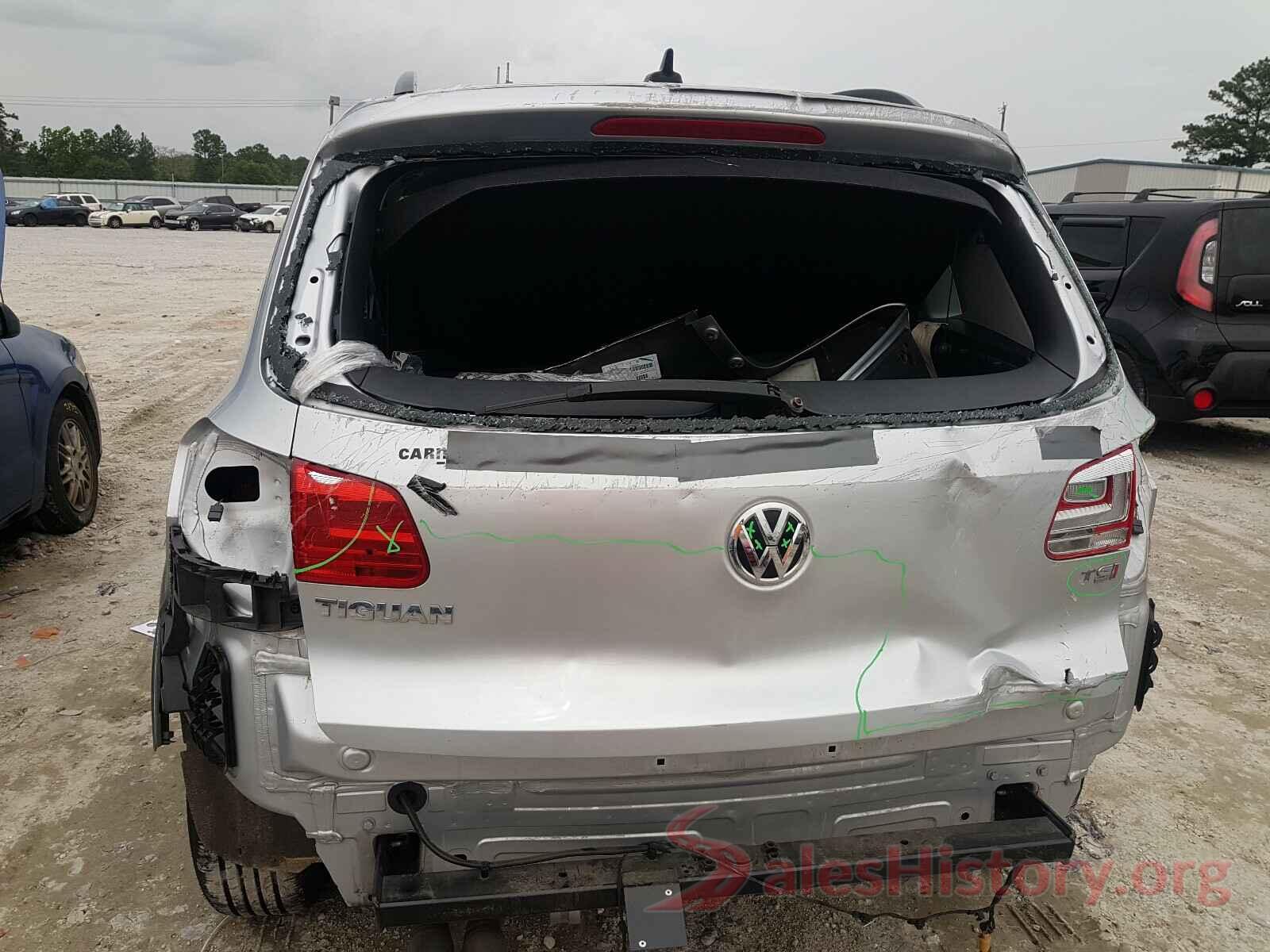 WVGAV7AX2HK030557 2017 VOLKSWAGEN TIGUAN