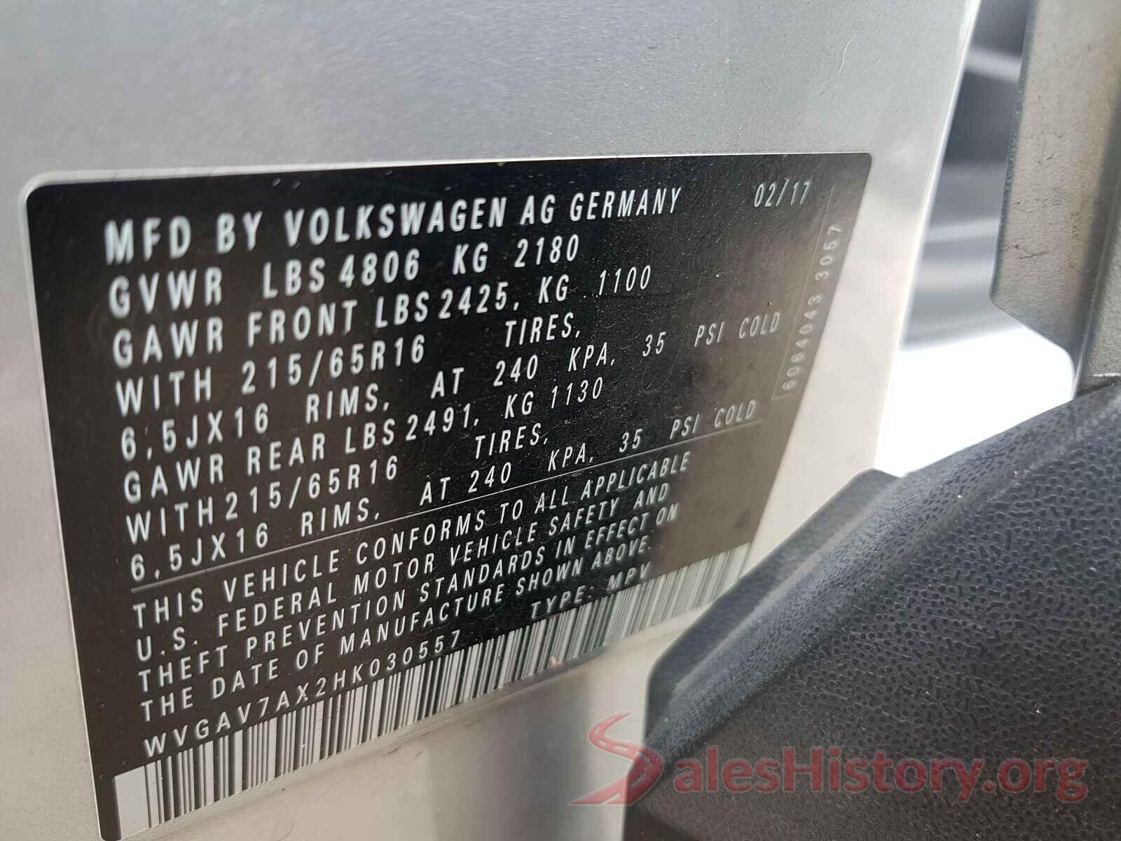 WVGAV7AX2HK030557 2017 VOLKSWAGEN TIGUAN