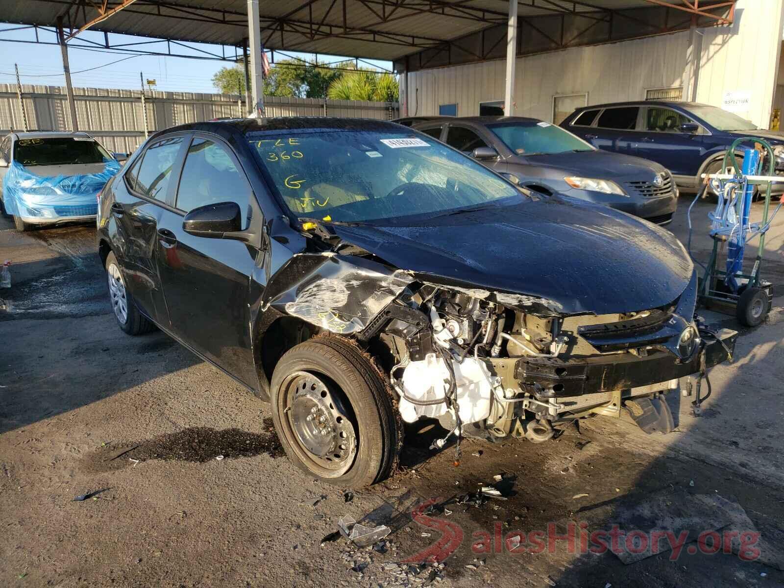 5YFBURHE1JP851460 2018 TOYOTA COROLLA