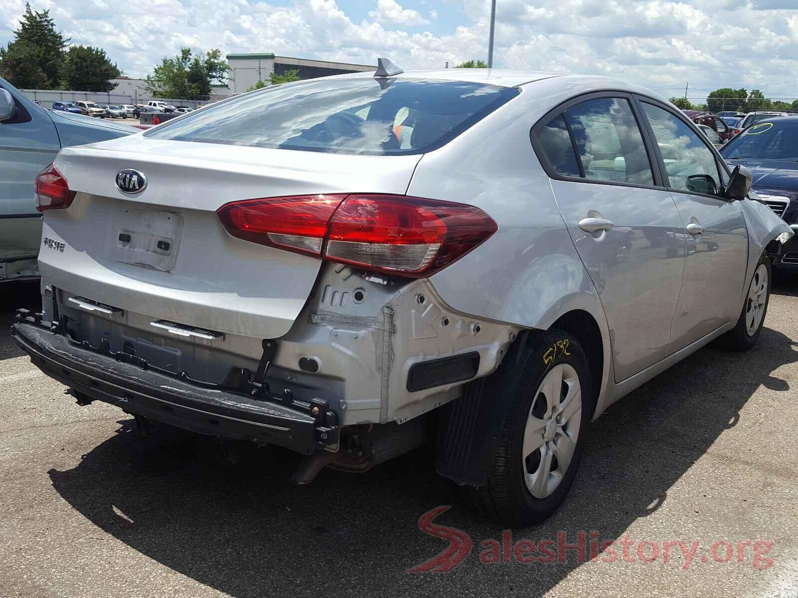 3KPFK4A7XJE218737 2018 KIA FORTE