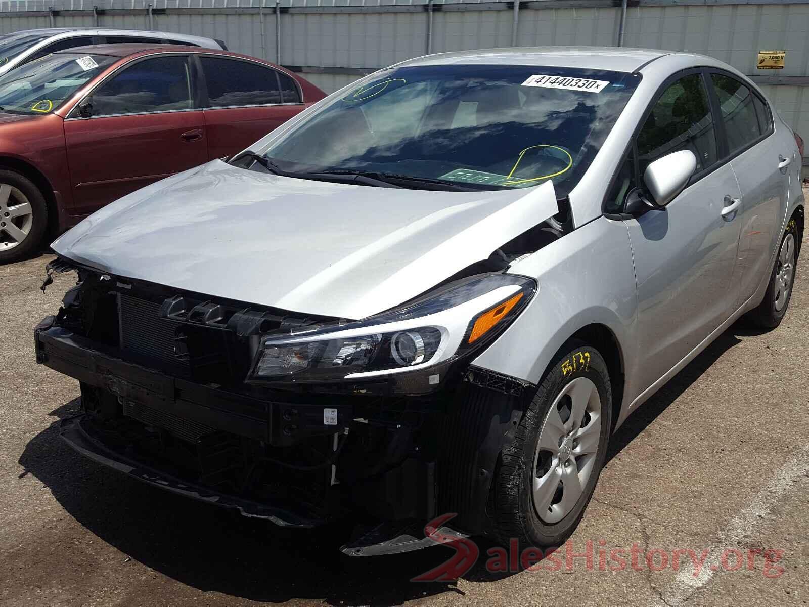 3KPFK4A7XJE218737 2018 KIA FORTE