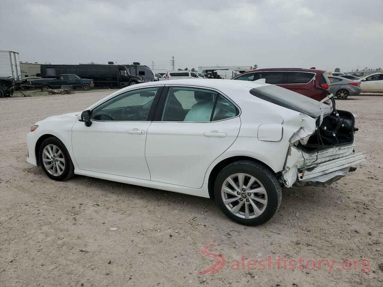 4T1C11AK4MU584560 2021 TOYOTA CAMRY