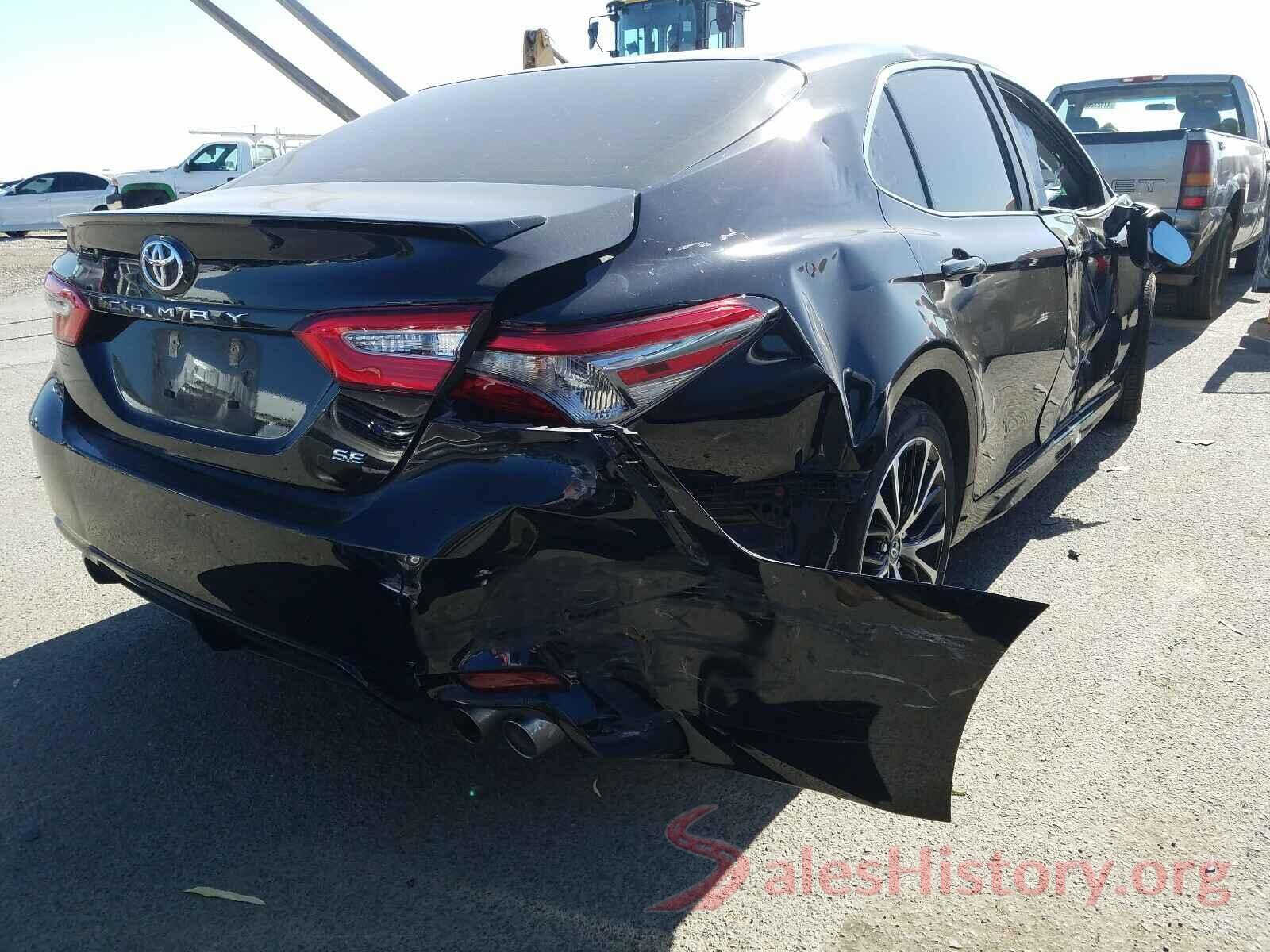 4T1B11HK0JU669912 2018 TOYOTA CAMRY