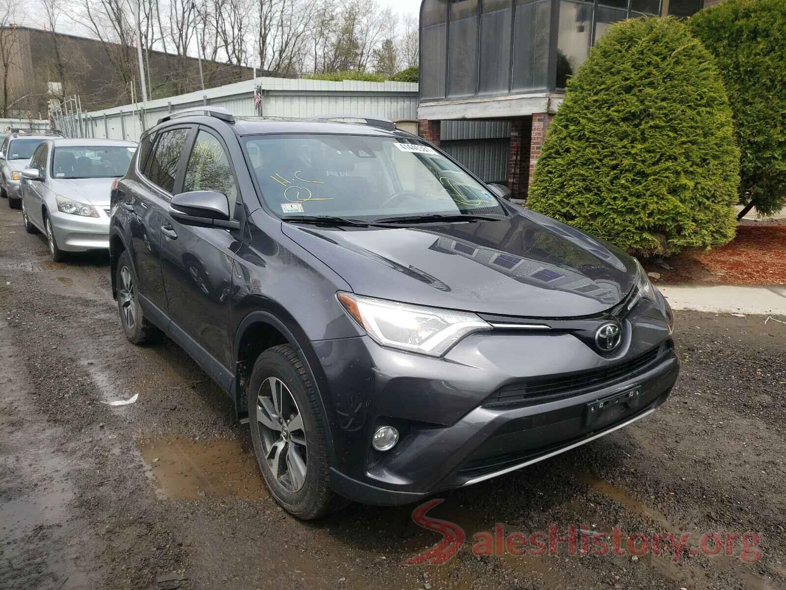 JTMRFREV6JJ232936 2018 TOYOTA RAV4