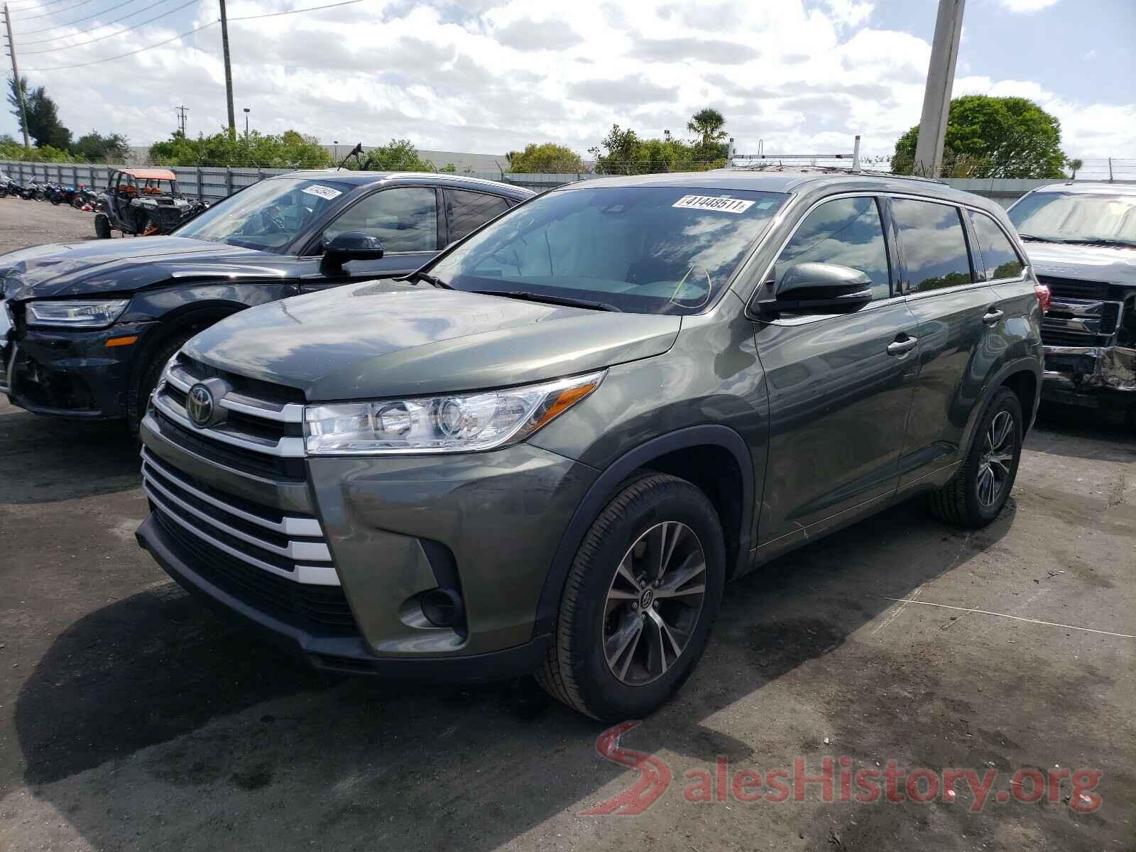 5TDZARFH3HS028700 2017 TOYOTA HIGHLANDER