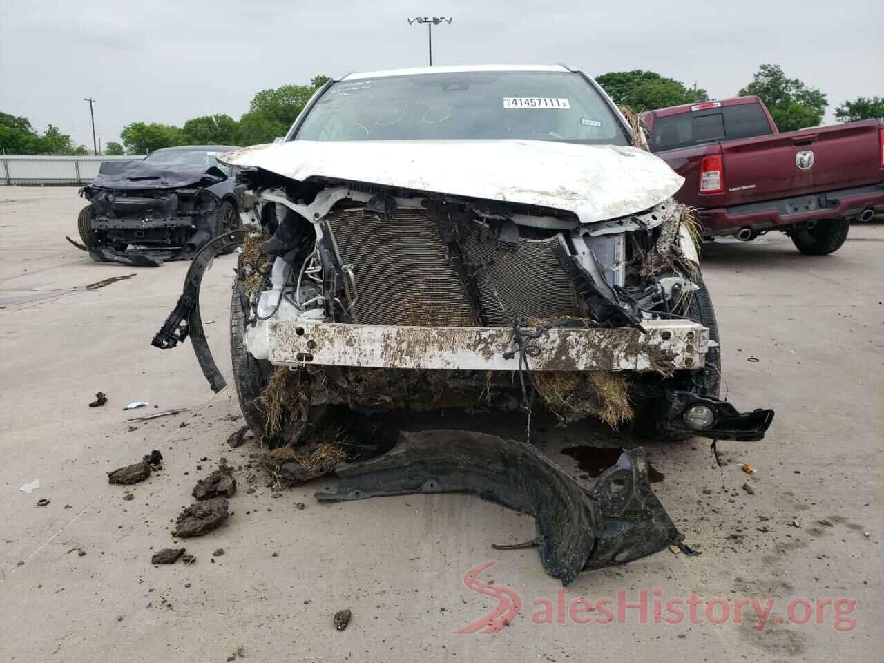 5TDKZRFH0KS335601 2019 TOYOTA HIGHLANDER