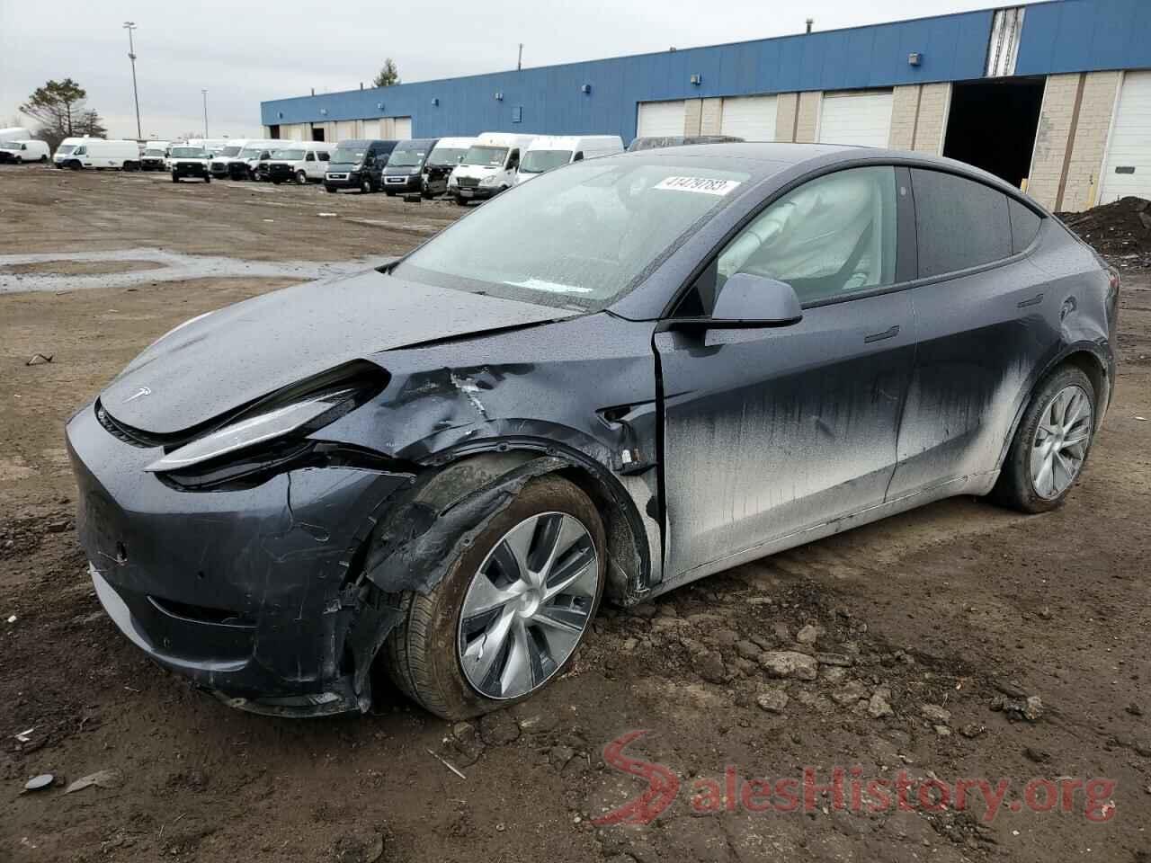 7SAYGAEE1NF379286 2022 TESLA MODEL Y