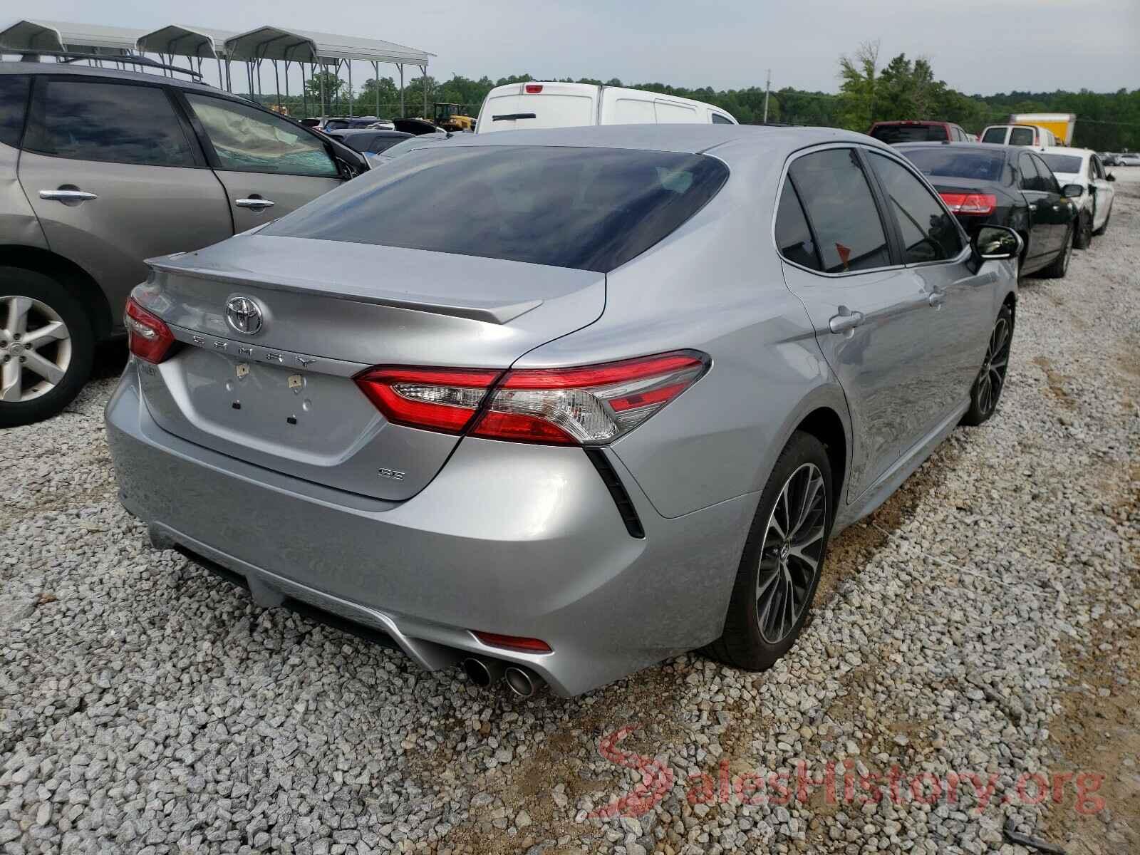 4T1B11HK3JU022100 2018 TOYOTA CAMRY