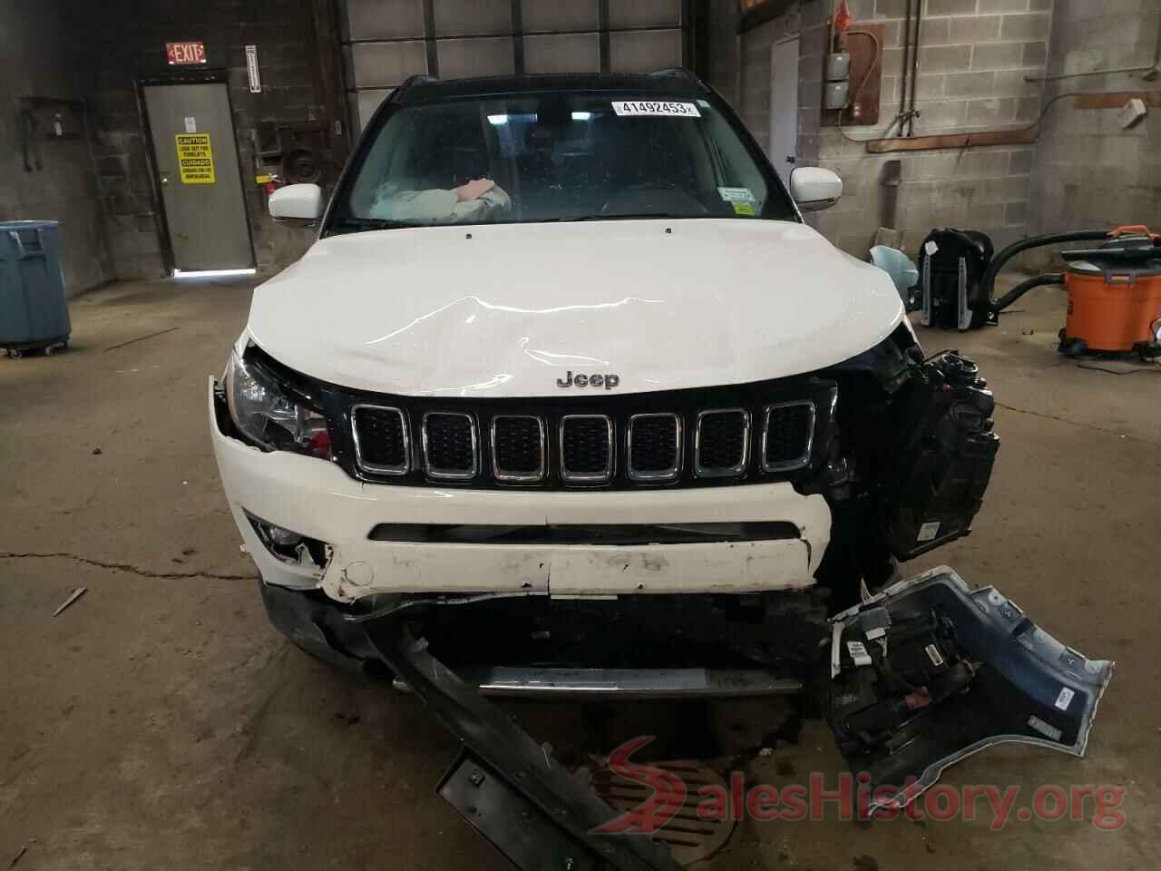 3C4NJDCB7KT828768 2019 JEEP COMPASS