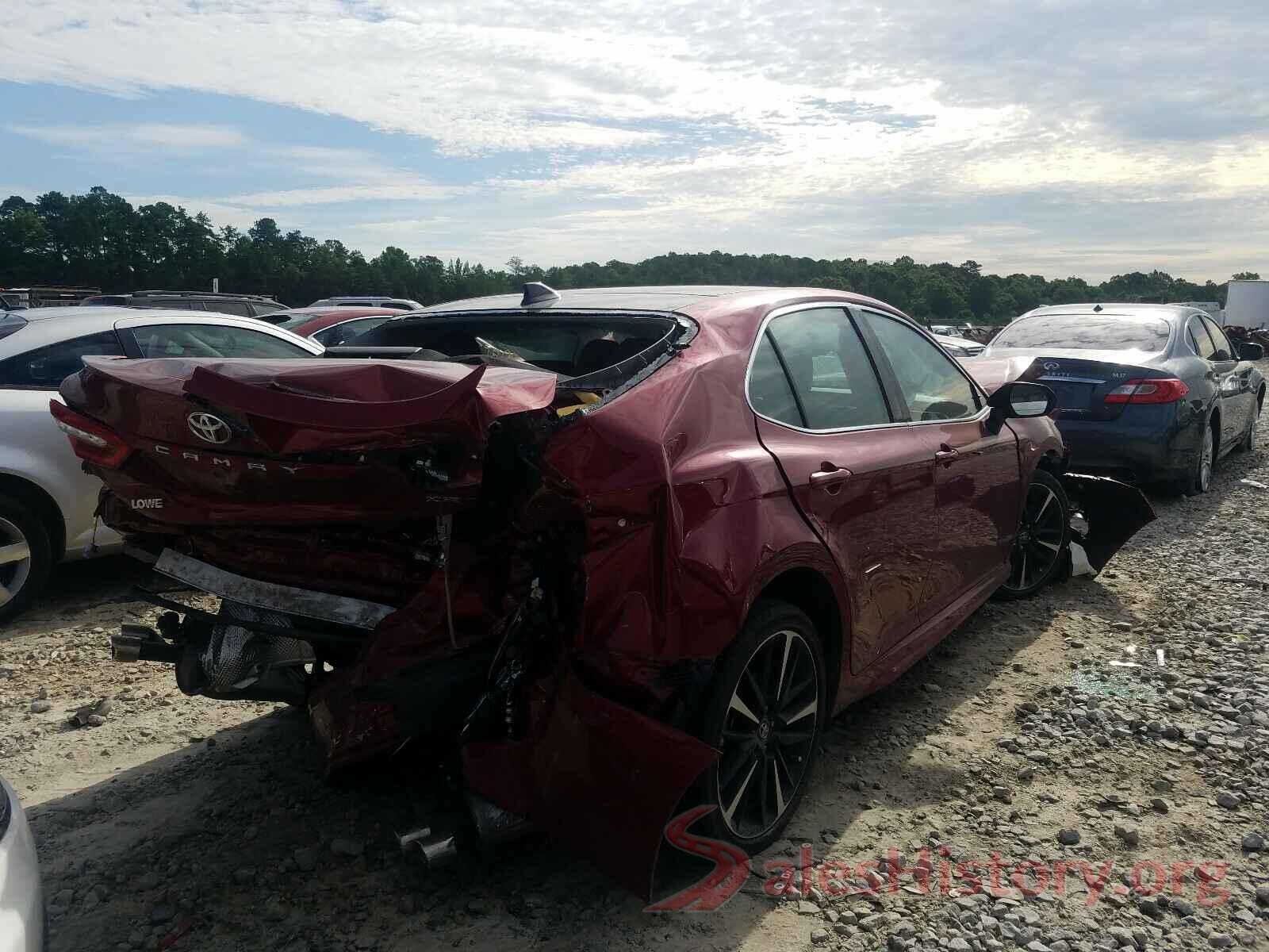 4T1B61HK6JU612129 2018 TOYOTA CAMRY