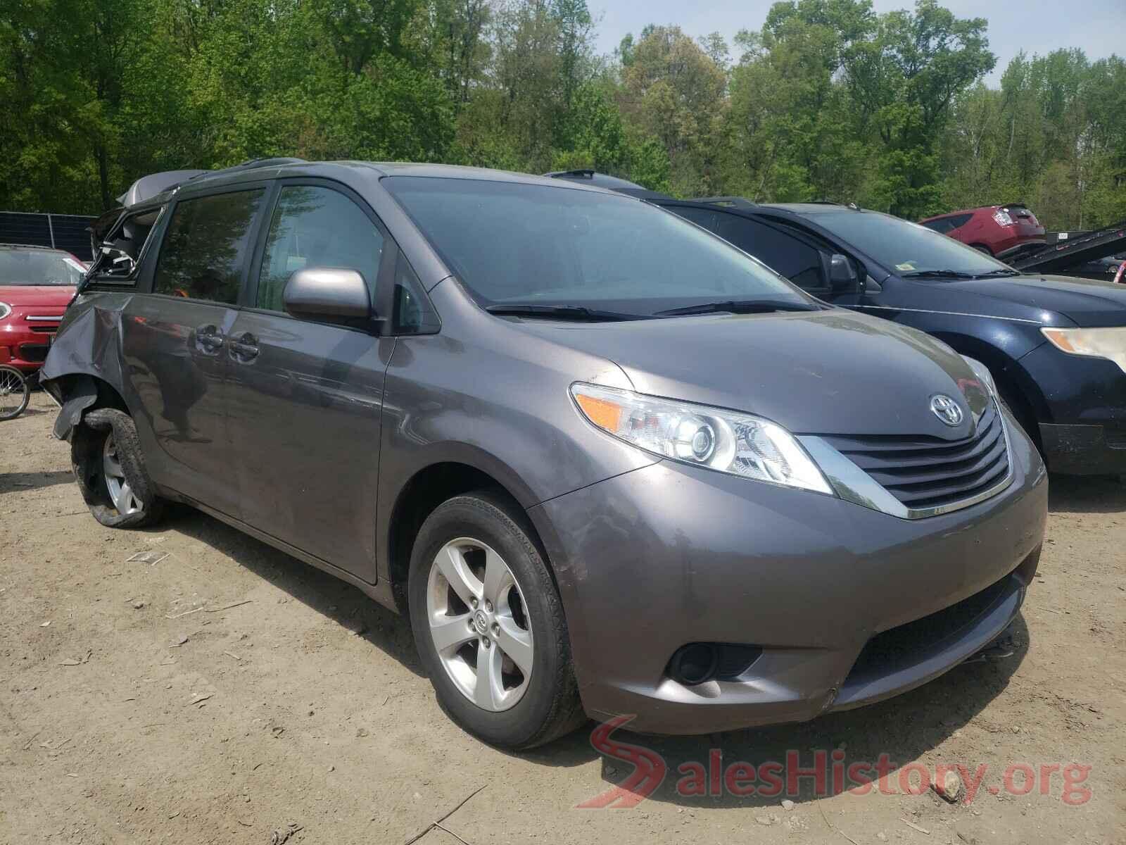 5TDKK3DCXGS757276 2016 TOYOTA SIENNA