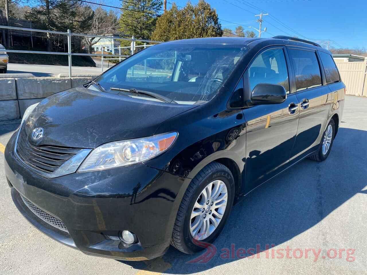 5TDYK3DC8GS715411 2016 TOYOTA SIENNA