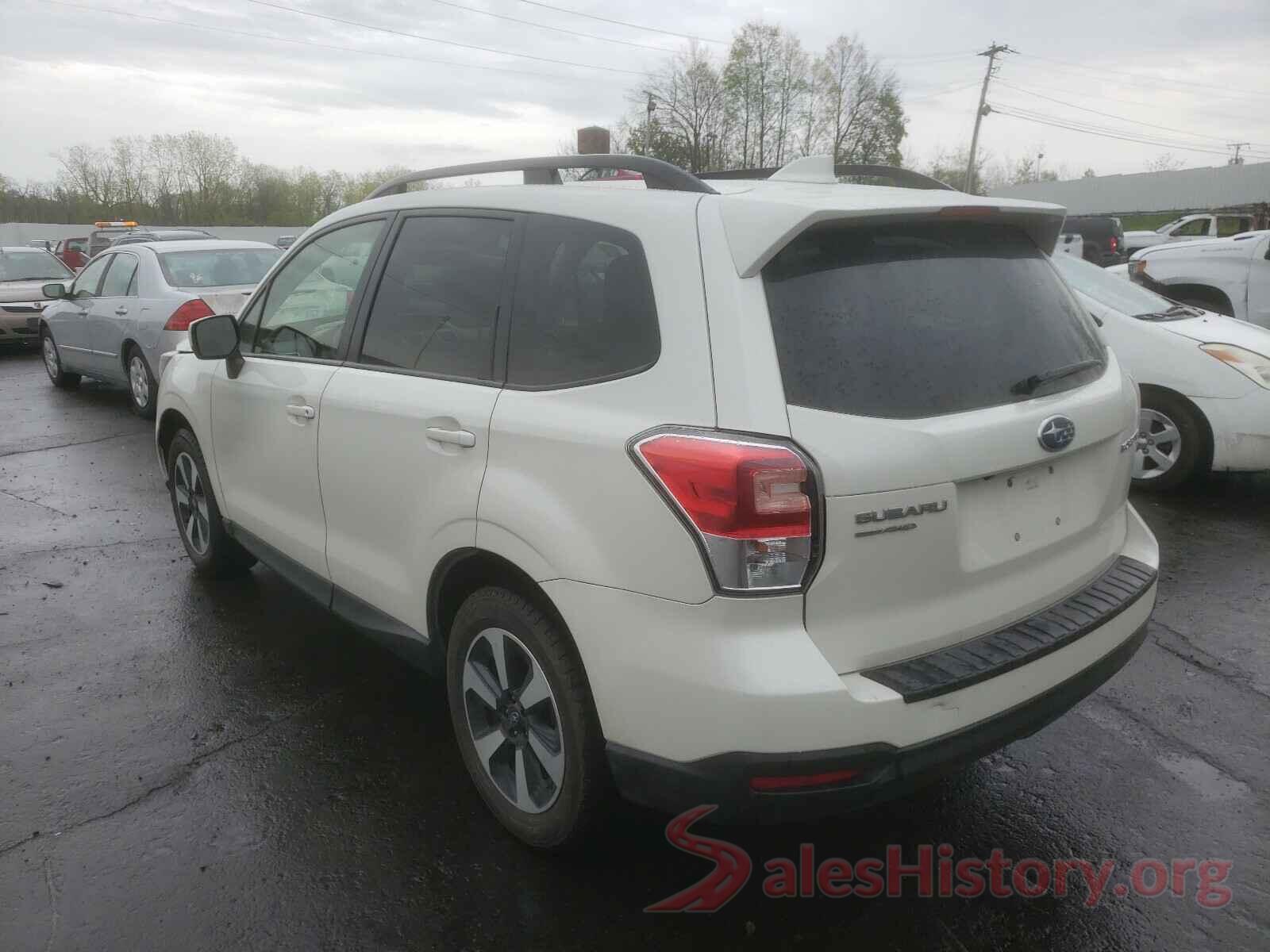 JF2SJAGC0JH479116 2018 SUBARU FORESTER